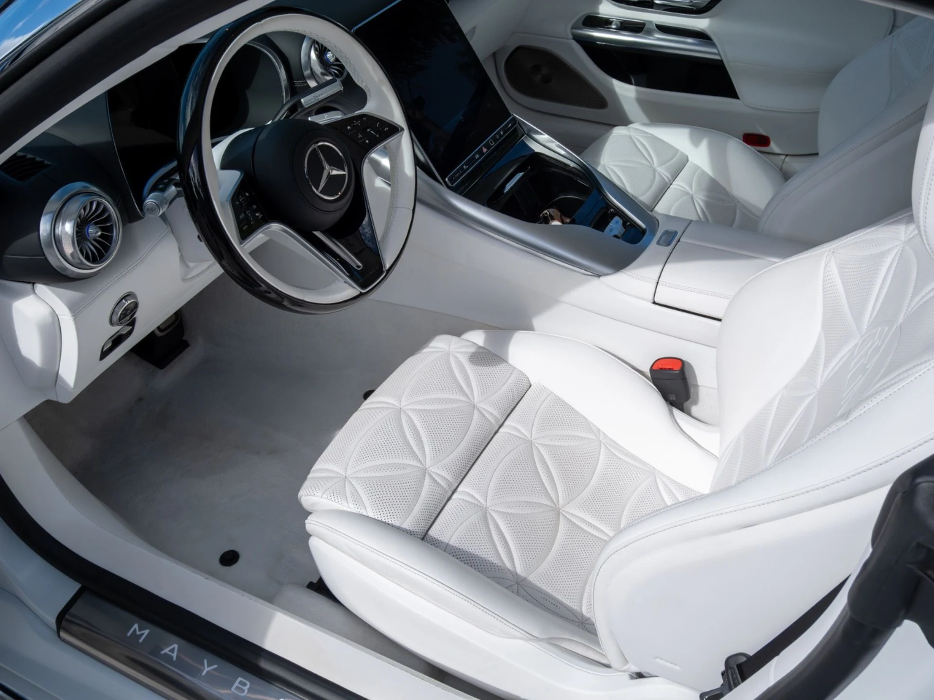 mph014_3417705266_Used_2026_Mercedes_Benz_SL_Maybach_SL_680_Monogram_Series_1775231652_7555236f85