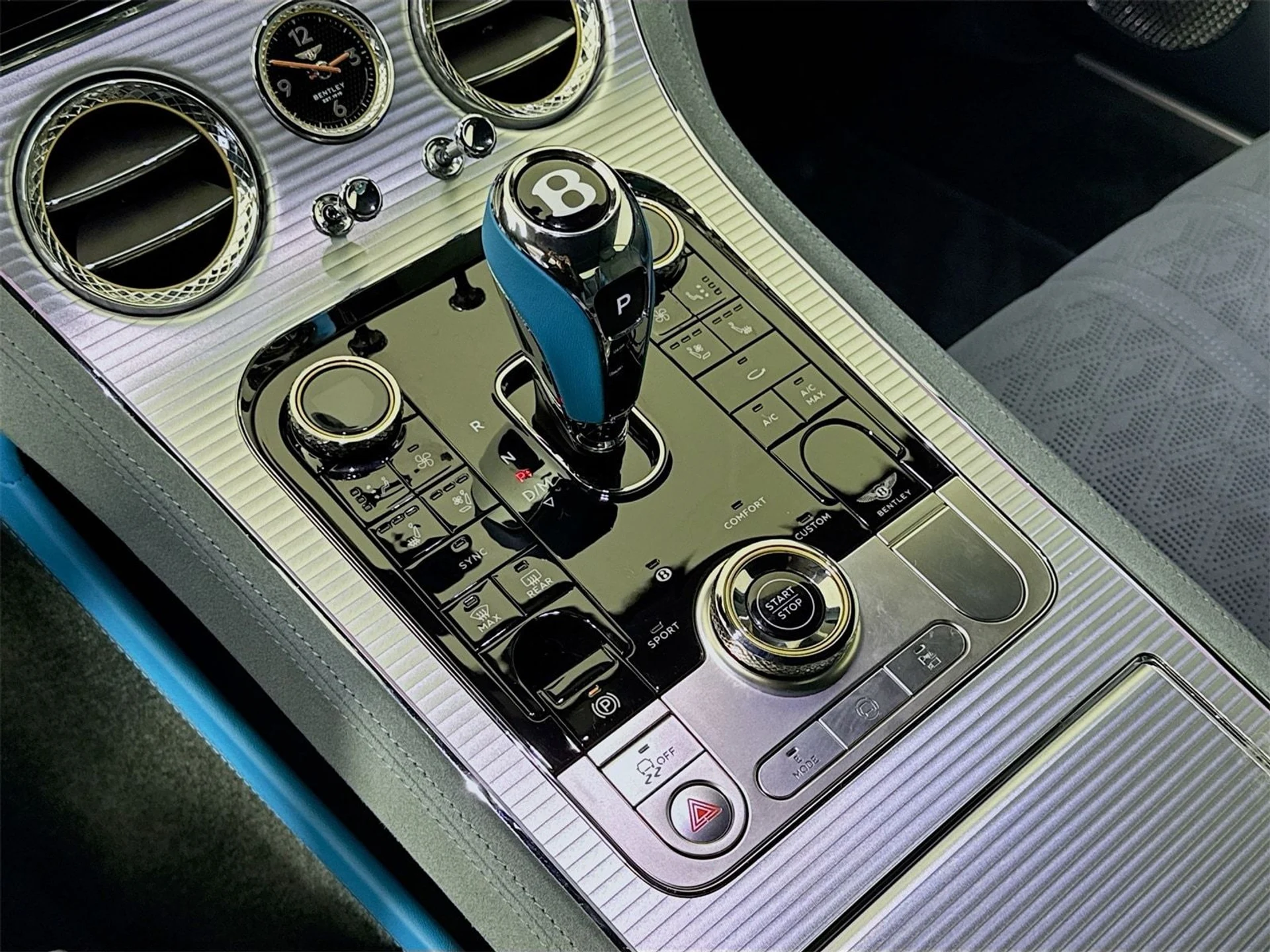 mph014_3418062561_5596ded5b9e155cfaa3985b19c420c4ax_850947d379