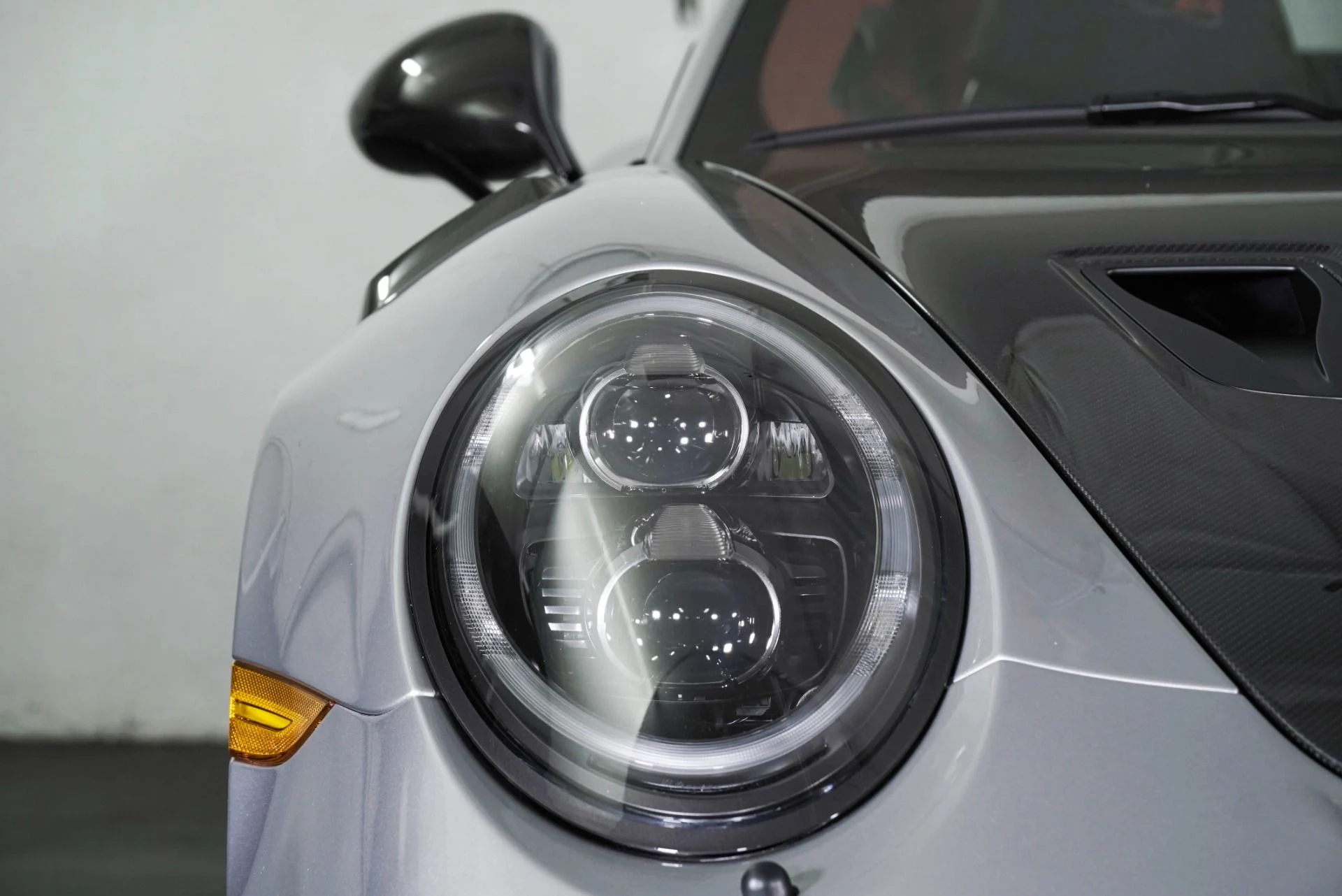 mph014_3420494190_Used_2018_Porsche_911_GT_2_RS_1779312801_de48016834