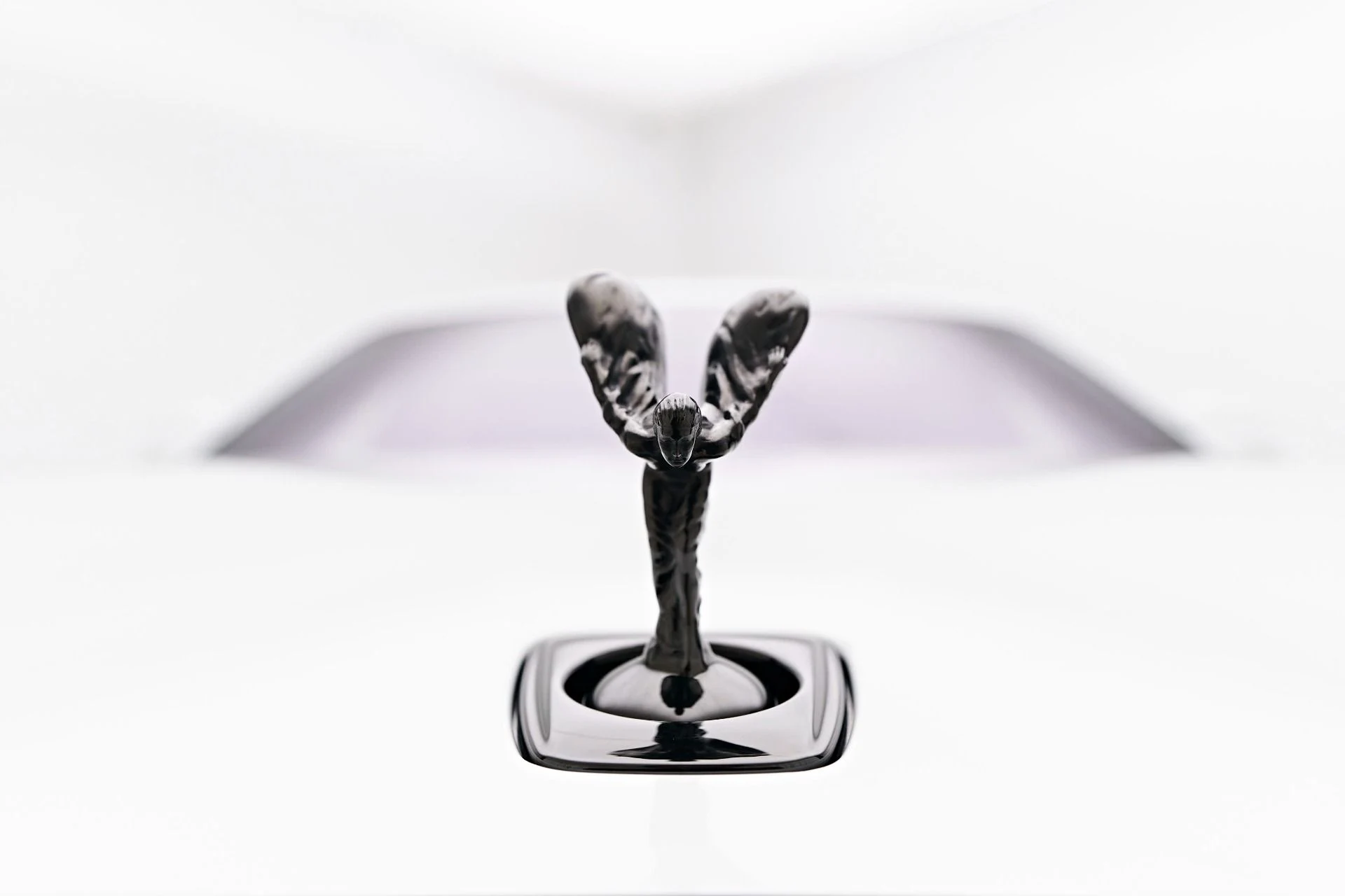 mph014_3422121569_Used_2022_Rolls_Royce_Ghost_Black_Badge_1717623621_abb4c08fd5