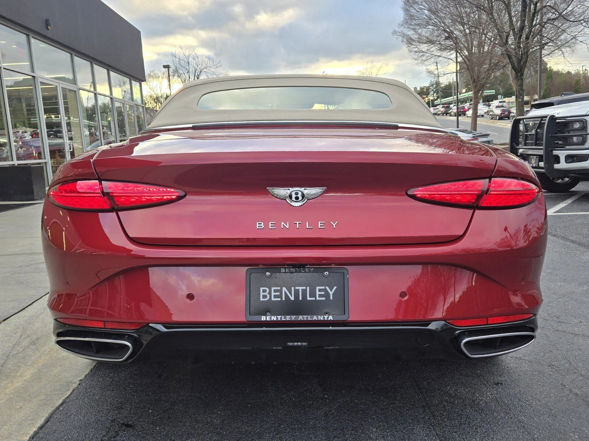 mph014_3423564479_658f9049b8aa1099d6d6b56531d4e6b8x_bcb438a774