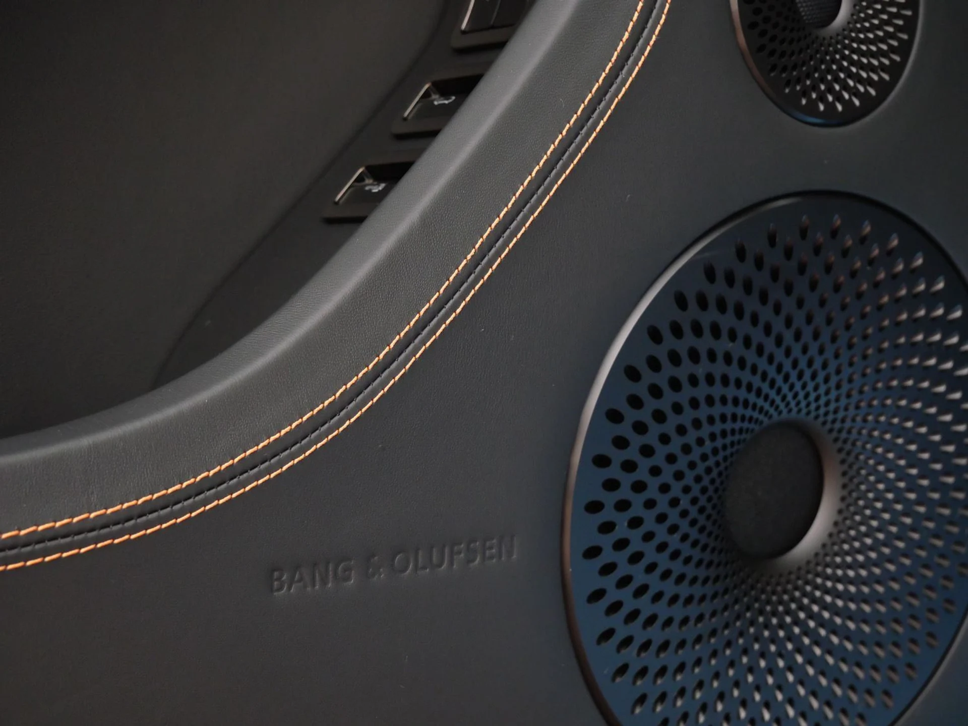 mph014_3427832433_f675ca87cc510f981578fcdc67b62b2ex_37fcd32825