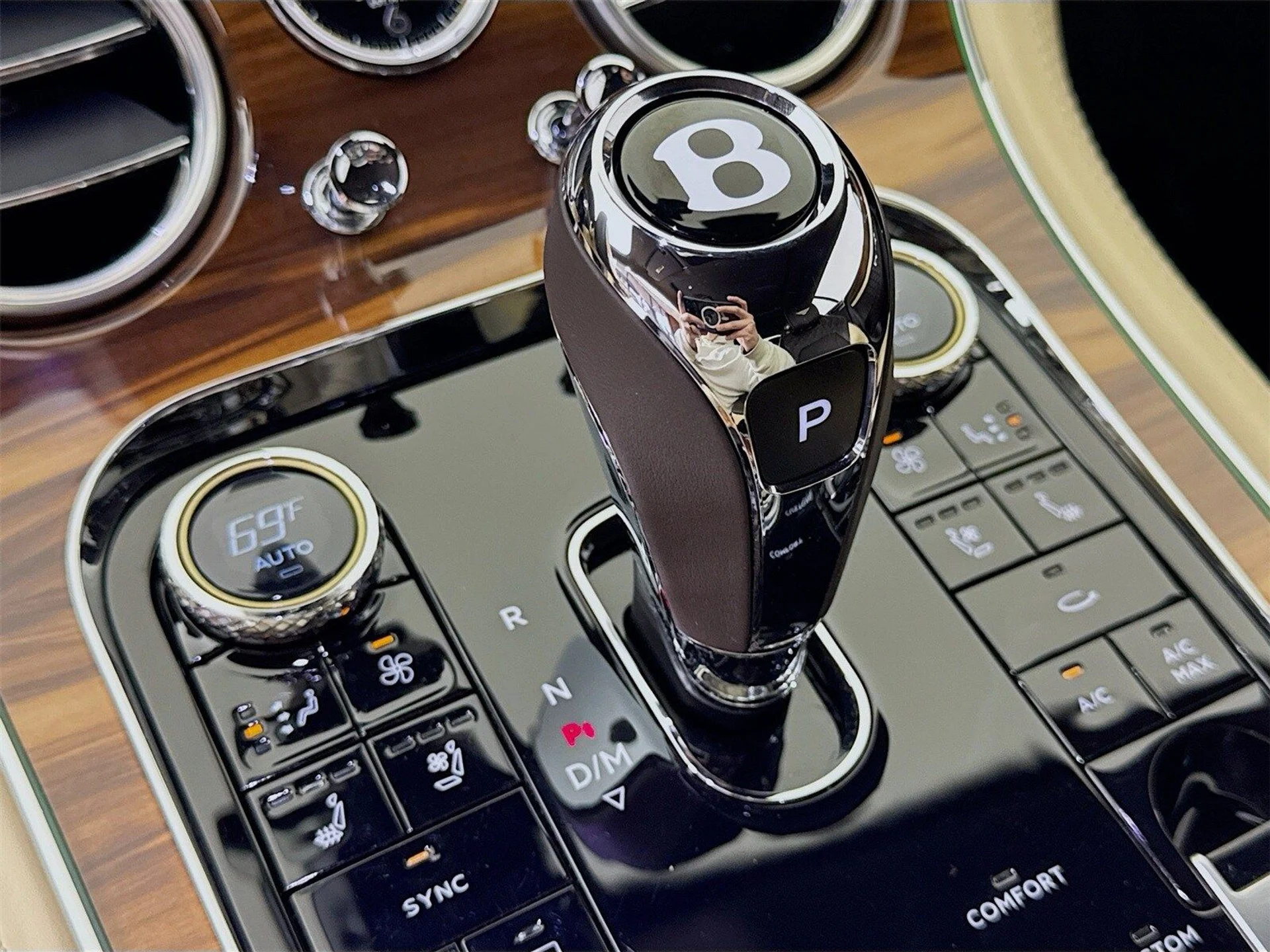 mph014_3429315859_4205321195d2e75c1a6a152800071eadx_28aea314a1