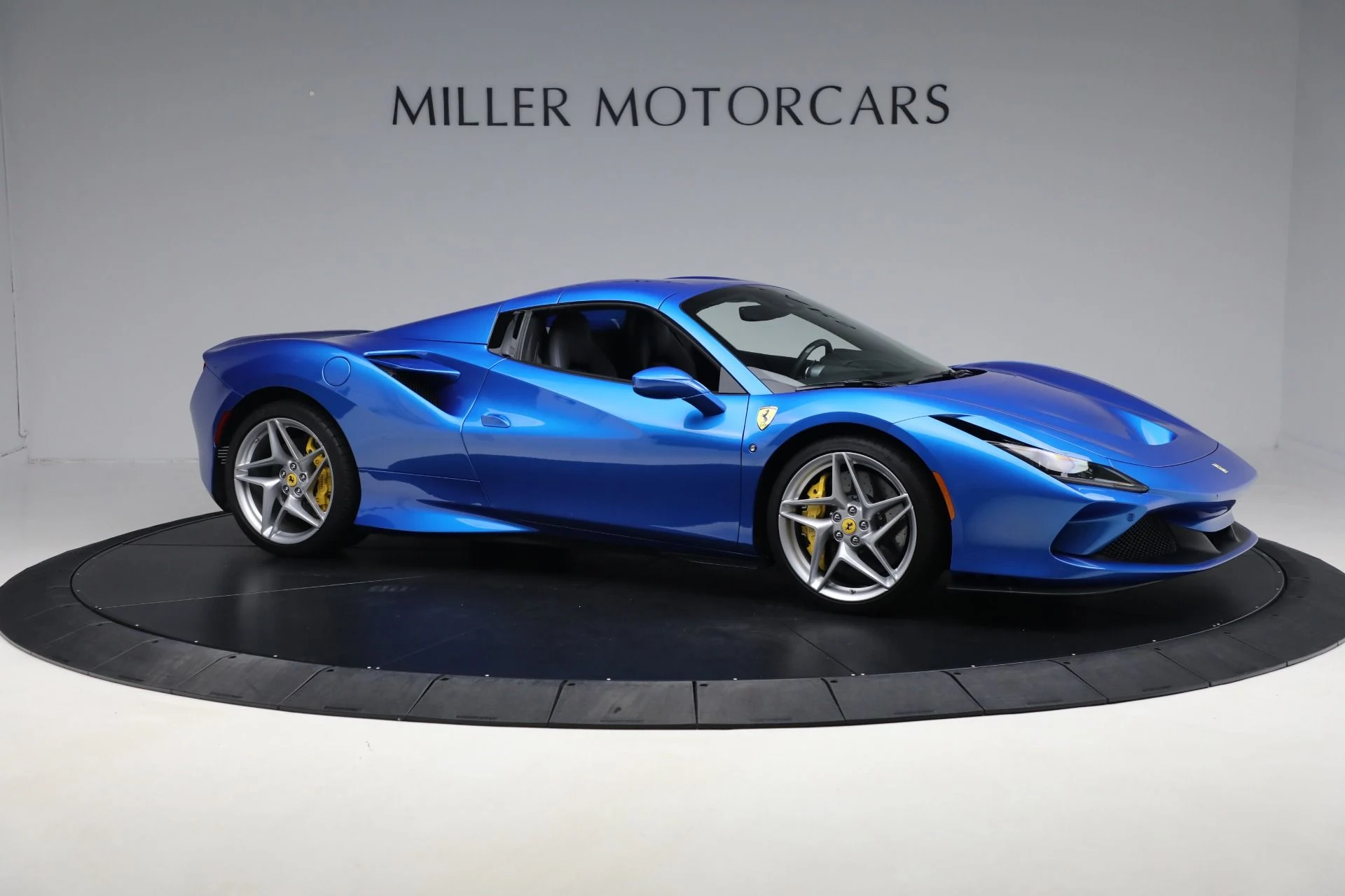 mph014_3434786979_Used_2023_Ferrari_F8_Spider_95089e1b05