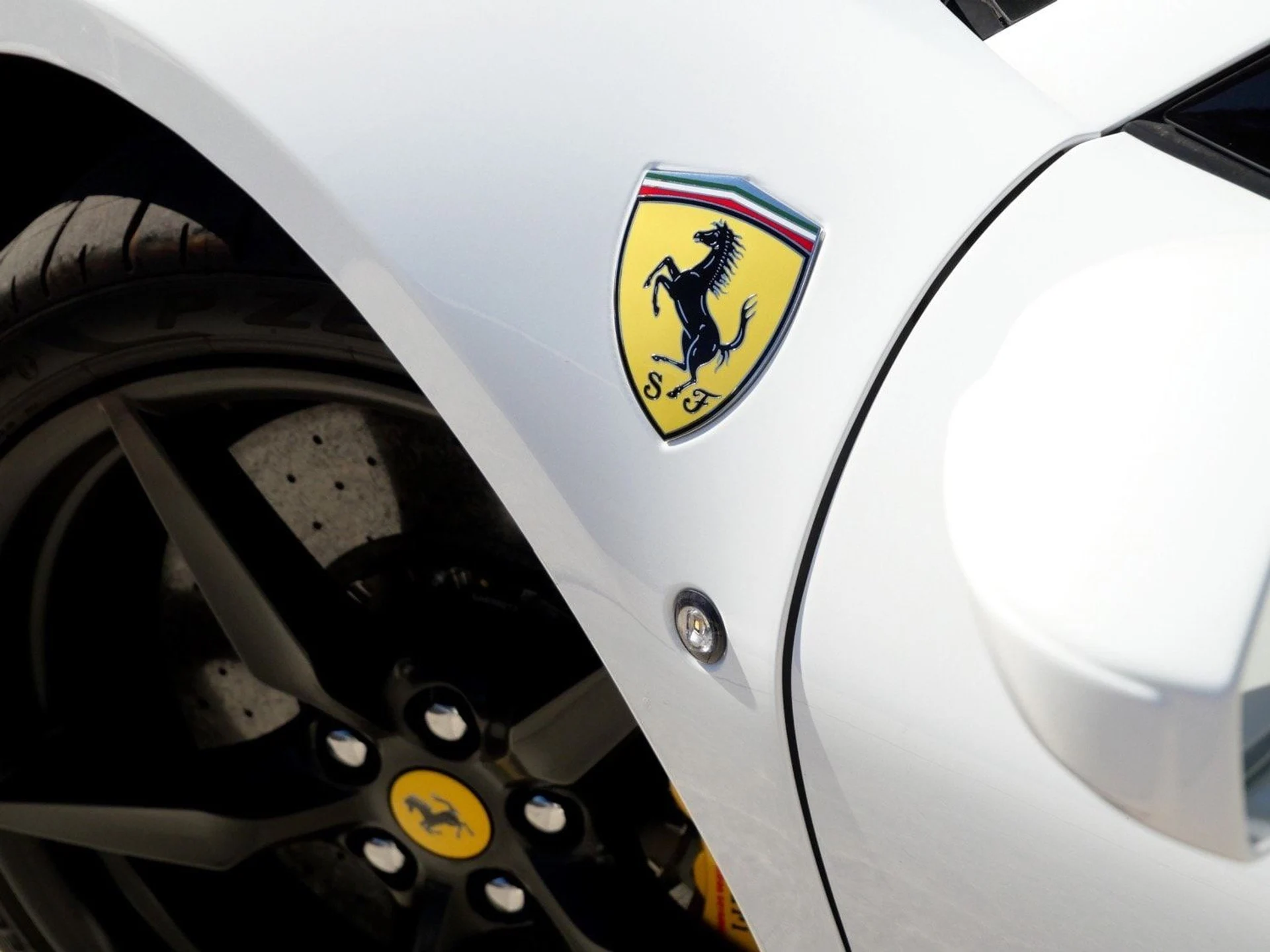 mph014_3462549838_630734e5258d6768a8649906aa4df409x_8daced5d6f