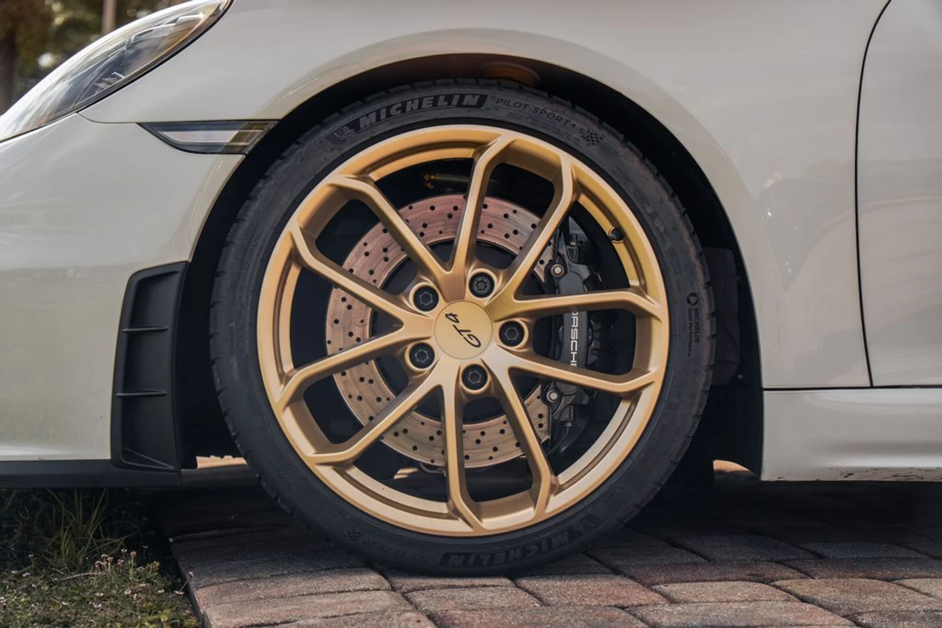 mph014_3470323895_83bcb603140738161b7086d3e7ee2e00x_e7ba0df0f0