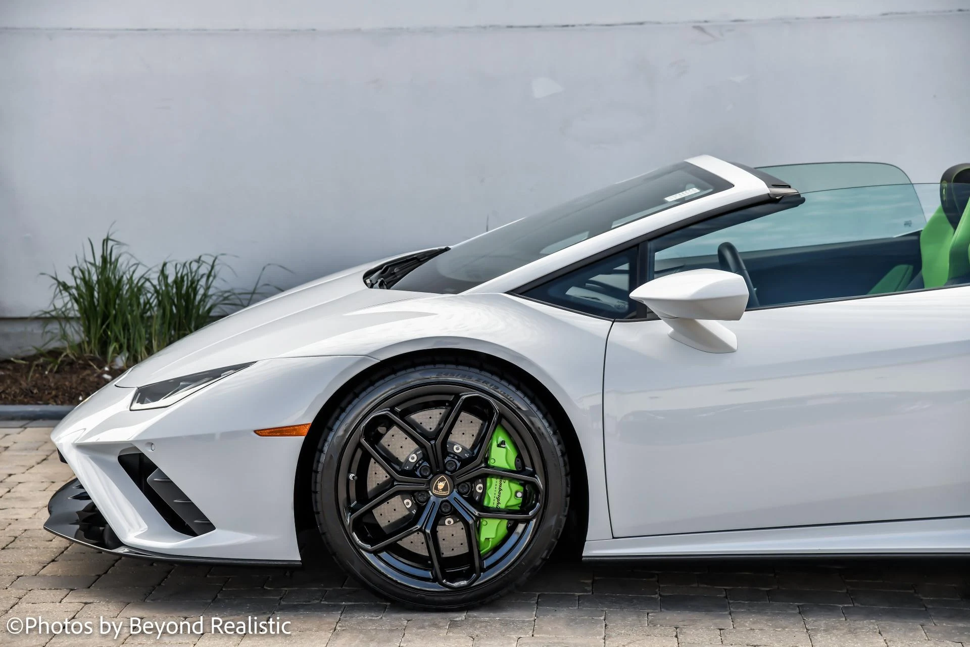 mph014_3476801932_Used_2021_Lamborghini_Huracan_EVO_Spyder_1756800397_cd14bcbc72