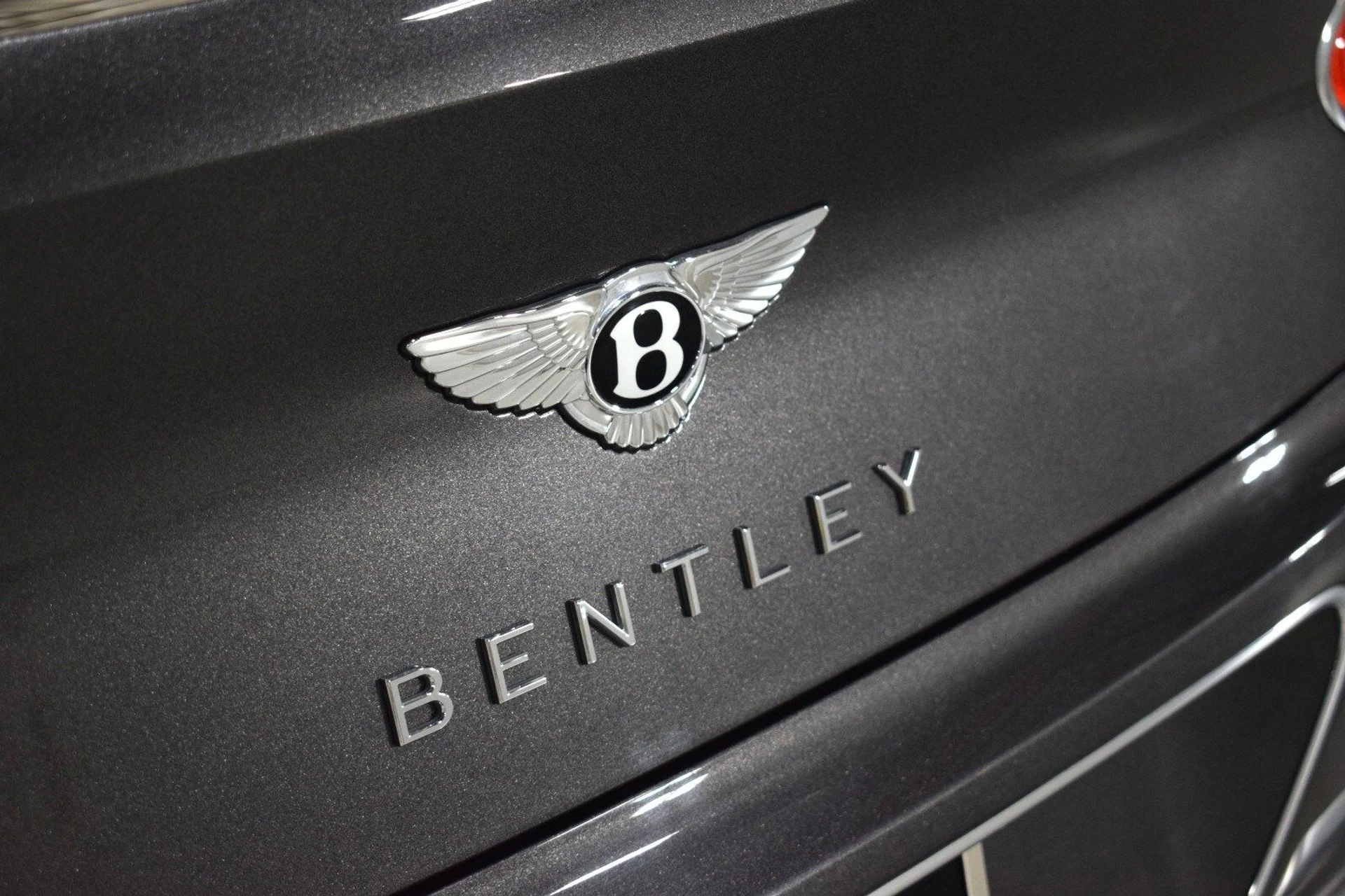 mph014_3477996403_208ec4c102c44fcc0efb4864554bc5ddx_d9d06b3143