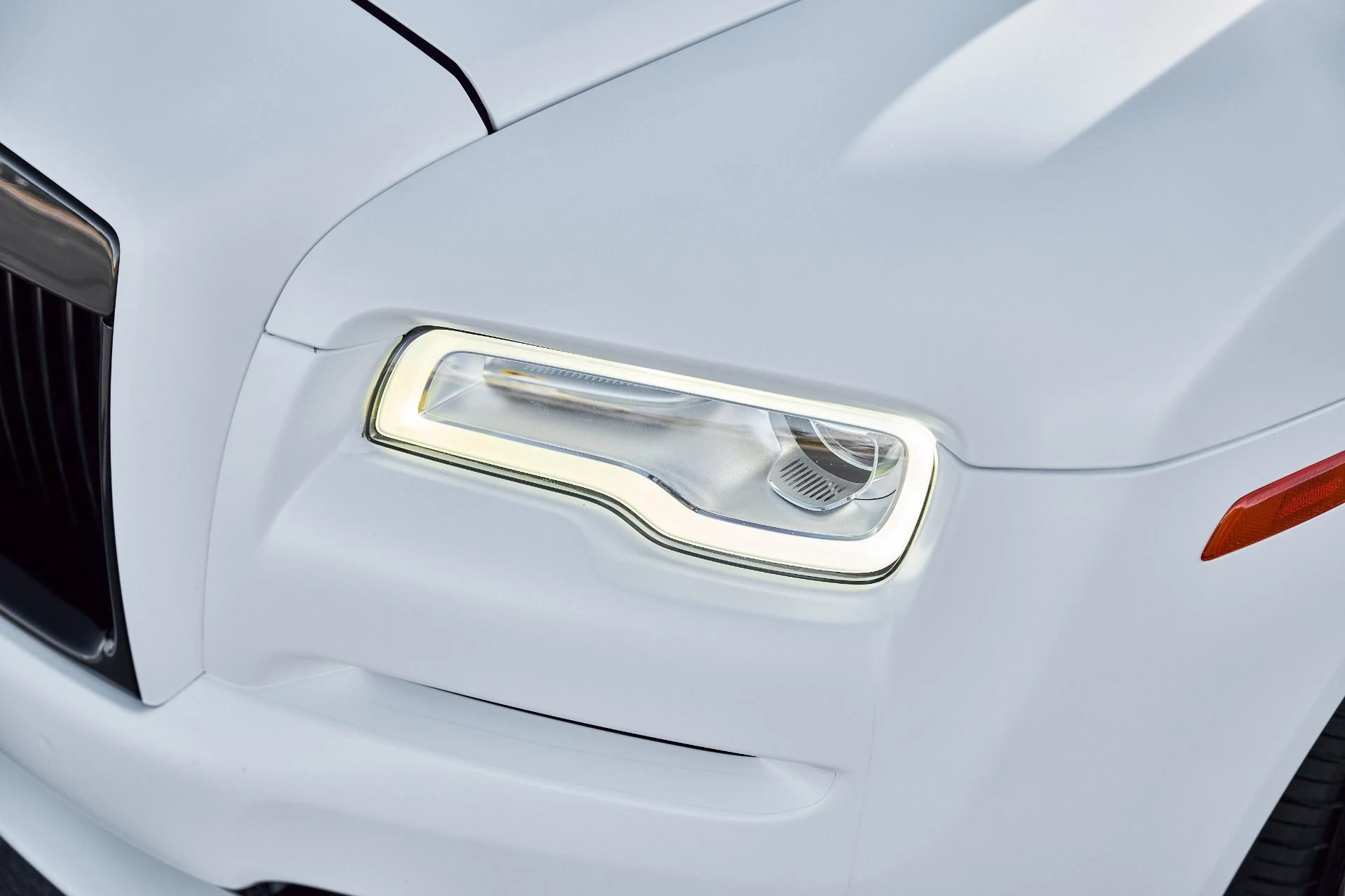 mph014_3479707905_Used_2019_Rolls_Royce_Wraith_Base_1772849591_0cc1f951ac