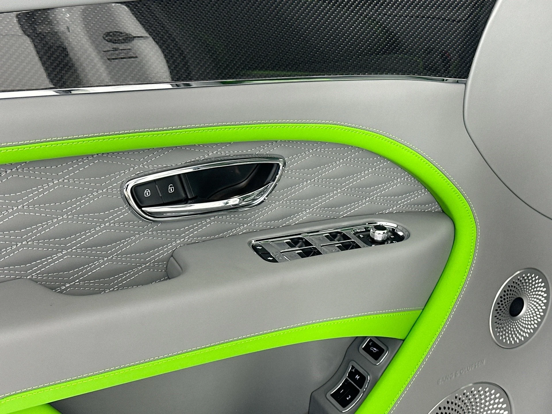 mph014_3491896629_15_7d2e14cf15