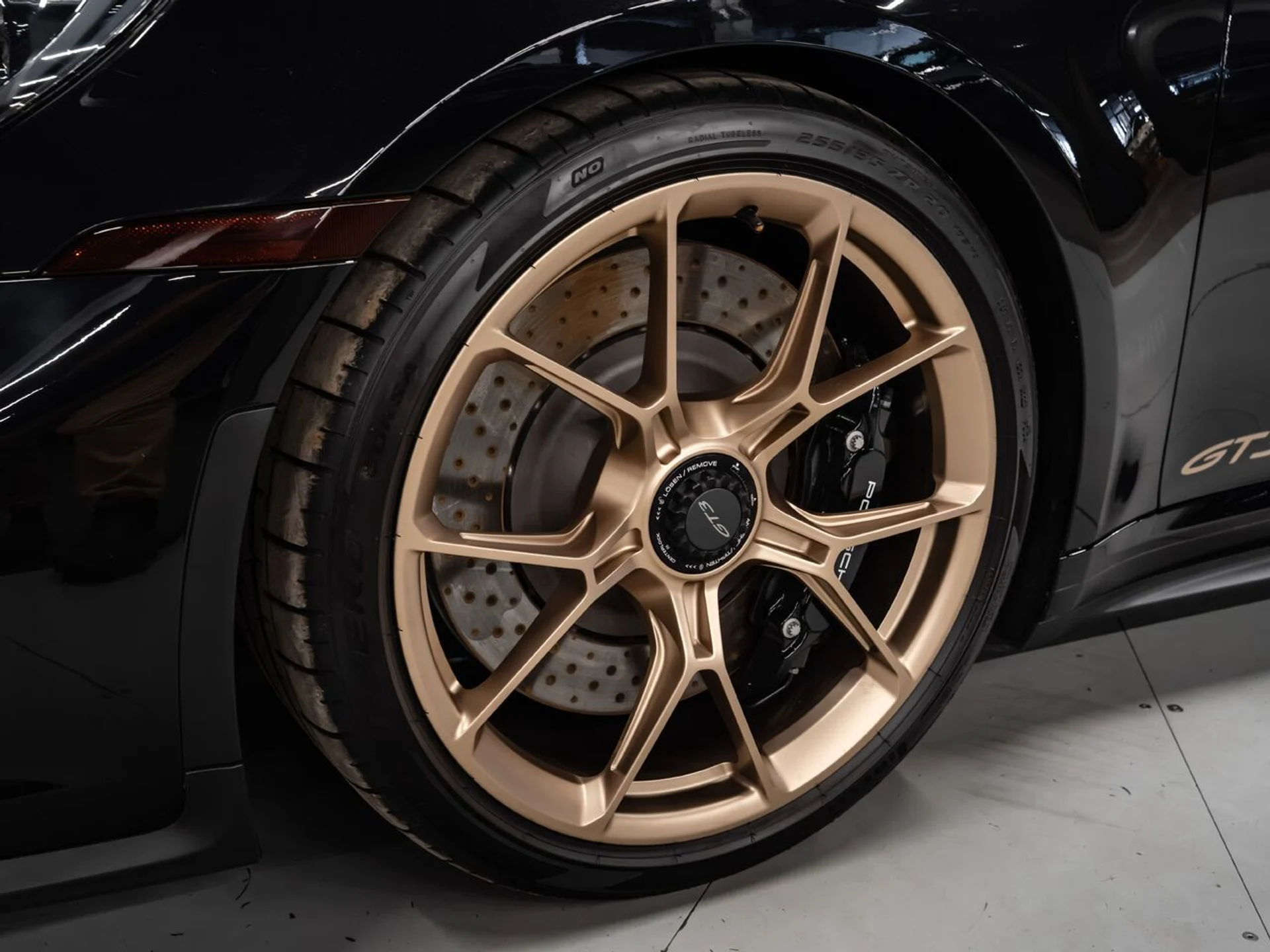 mph014_3492836984_porsche_911_2022_628fe82c7b