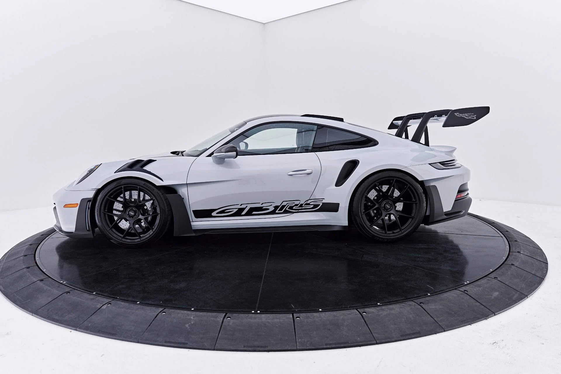 mph014_3501913657_Used_2025_Porsche_911_GT_3_RS_1790364638_867d189d81
