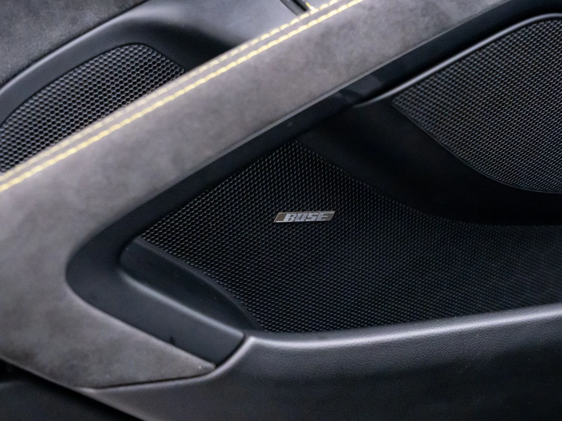 mph014_3506756693_bc34e02b8108af6b481035cc6527bc31x_057c1464d2