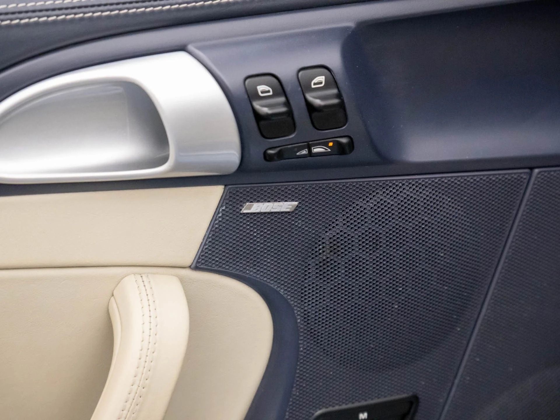 mph014_3506982981_bda5d54a0187a2bee704445699d0bc39x_4f349e27fd