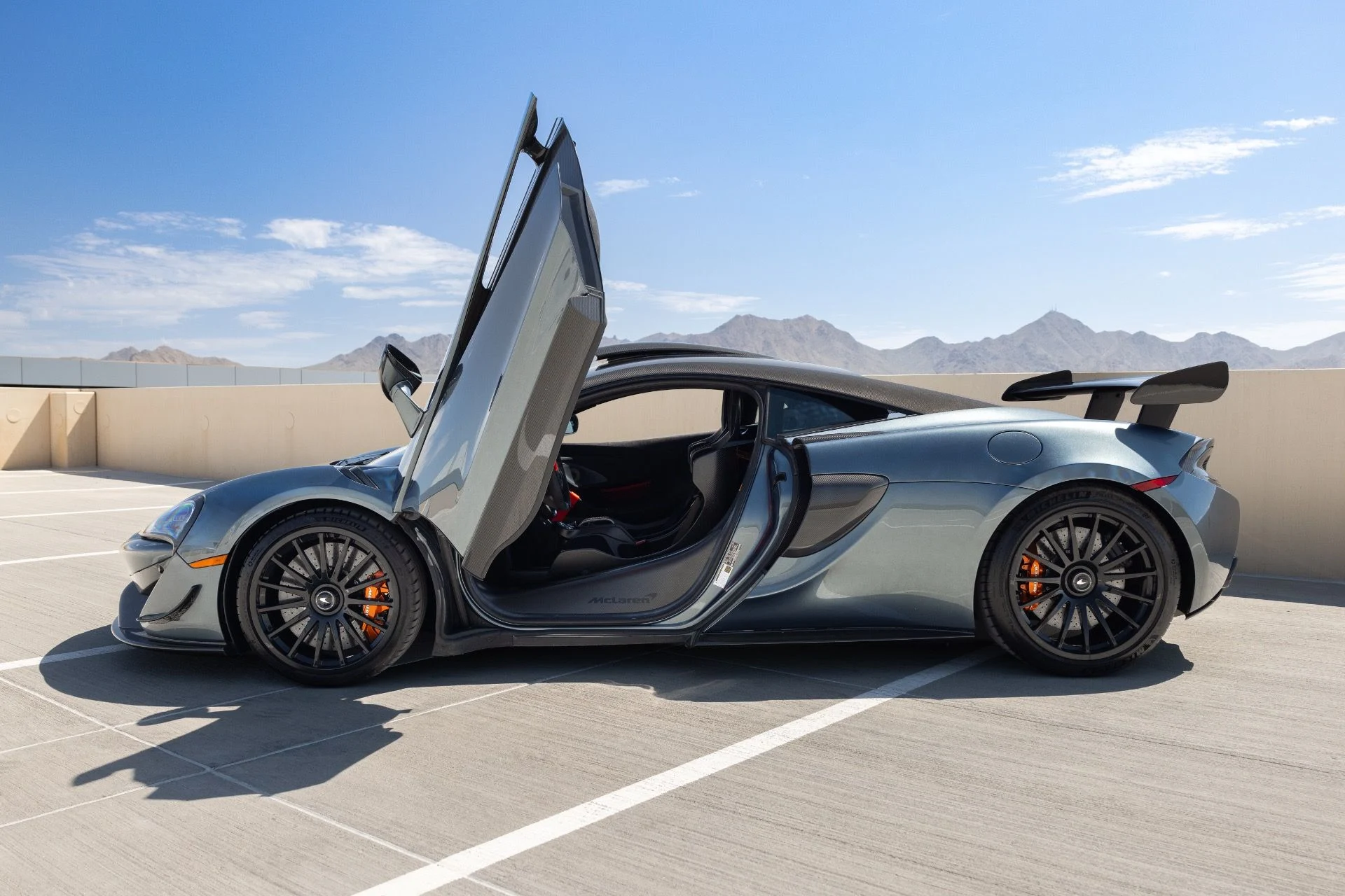 mph014_3510871516_Used_2020_Mc_Laren_620_R_1785795567_3068c458b1