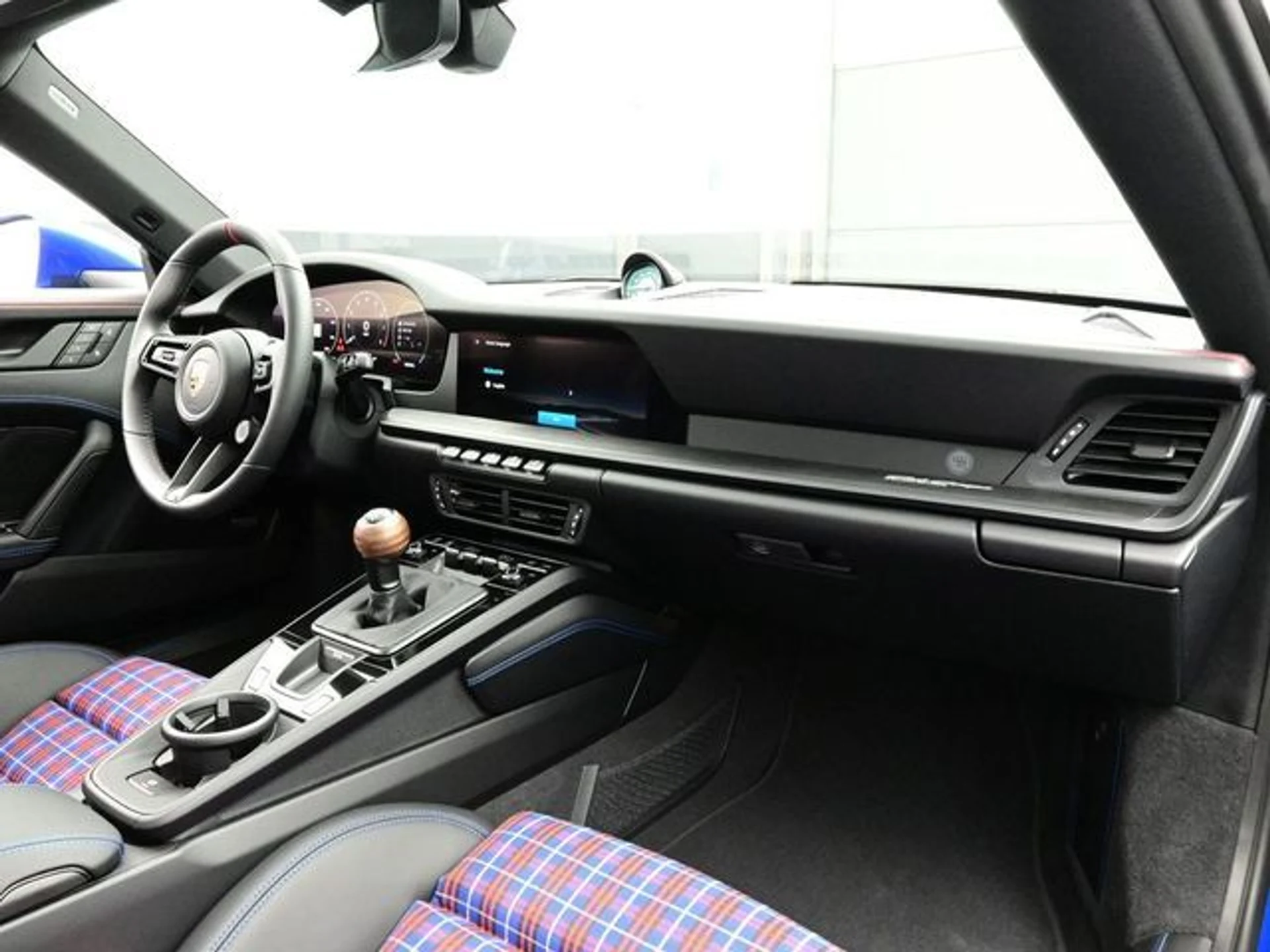 mph014_3511528912_8c5e71720f0cbb0282a5964c83832498x_65e87588a1