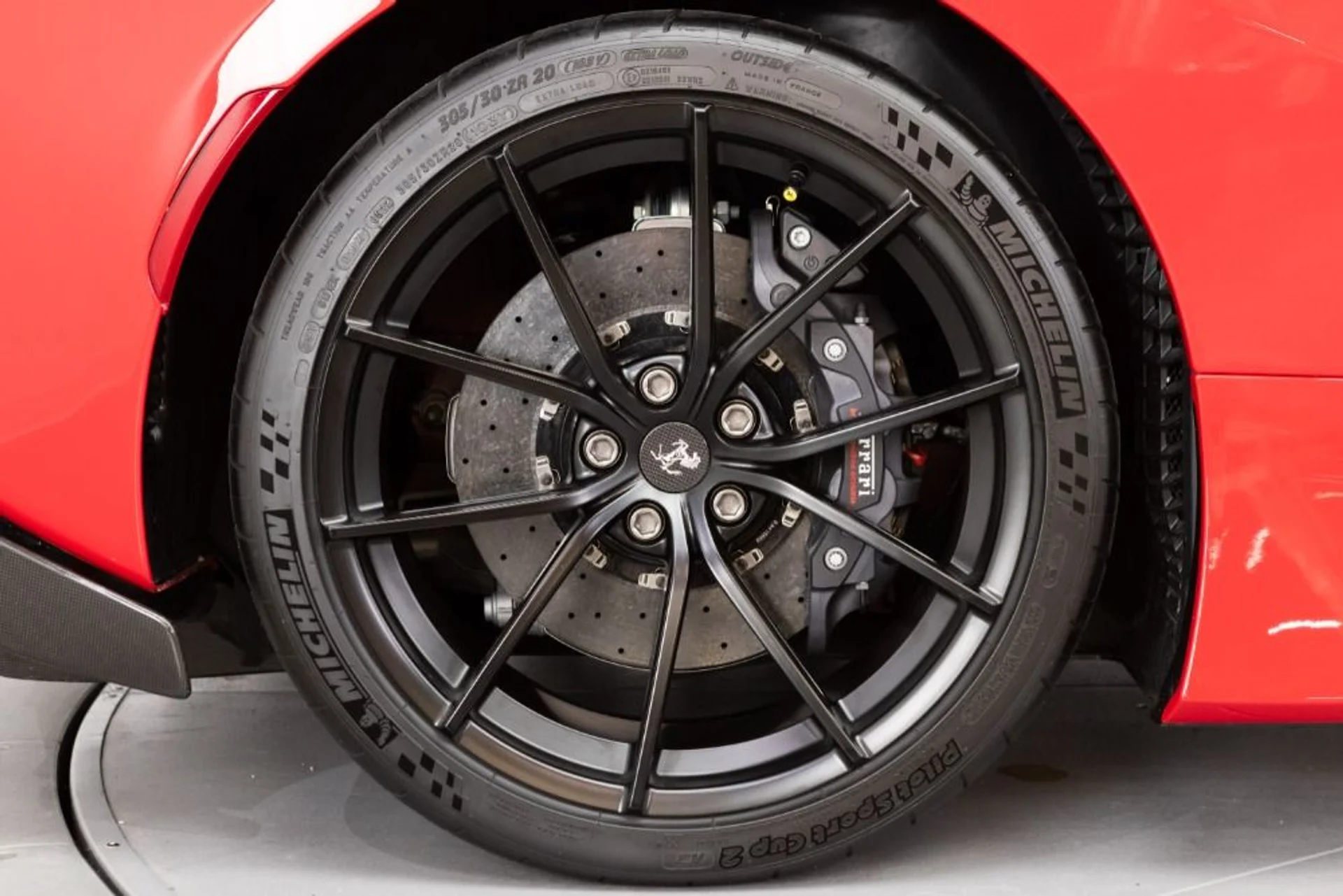 mph014_3526909355_Used_2020_Ferrari_488_Pista_8ba3dc5abf