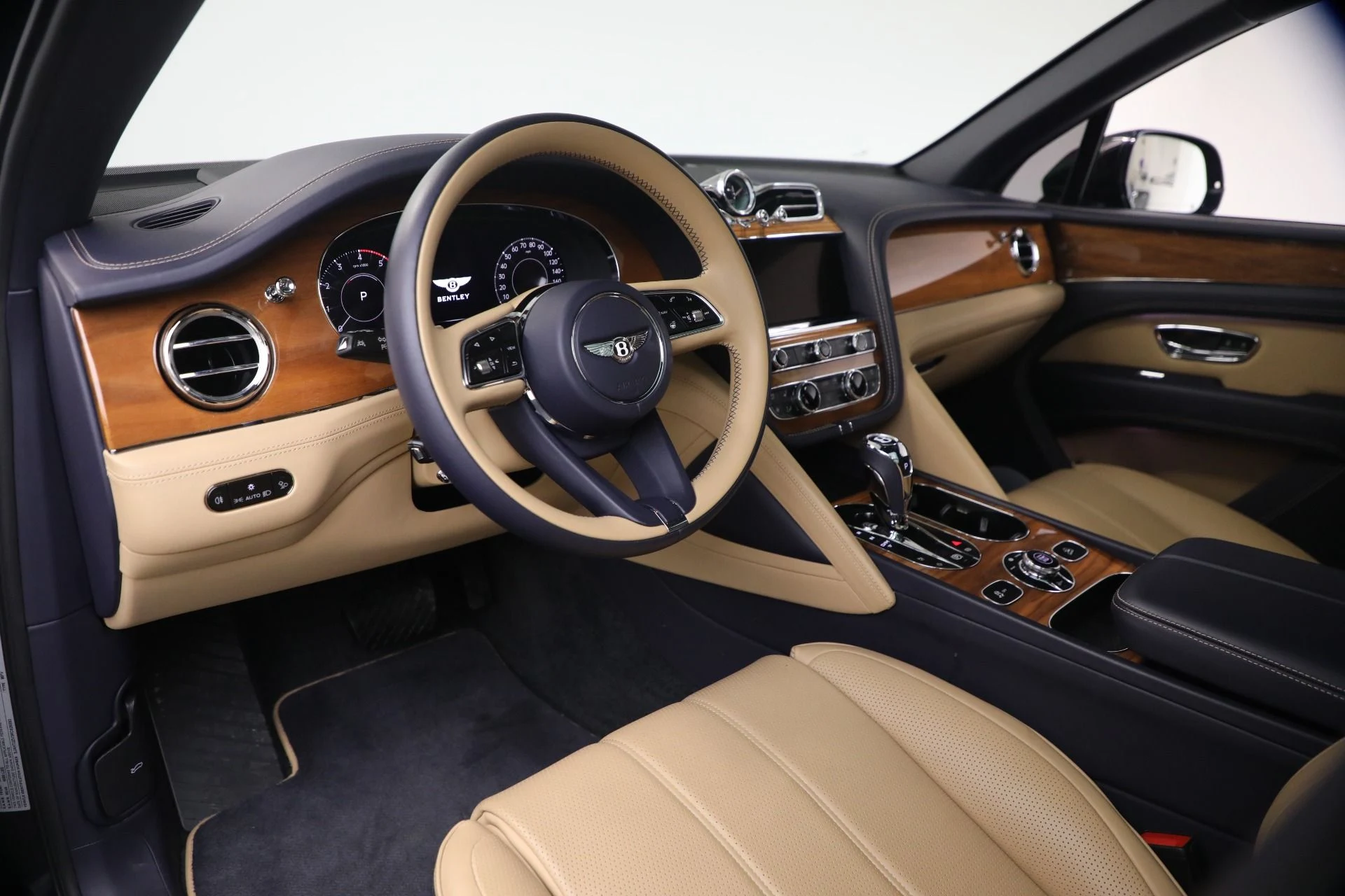 mph014_3530497044_Used_2024_Bentley_Bentayga_EWB_V8_1768588174_3e5d69dff6