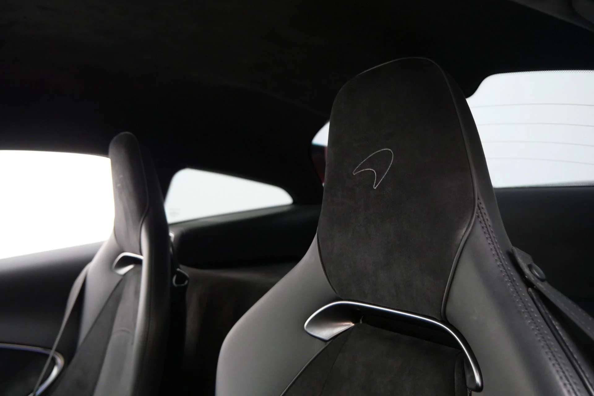 mph014_3531806731_Used_2024_Mc_Laren_Artura_Performance_Spec_Technology_Pack_1775235368_4eabb18d9b