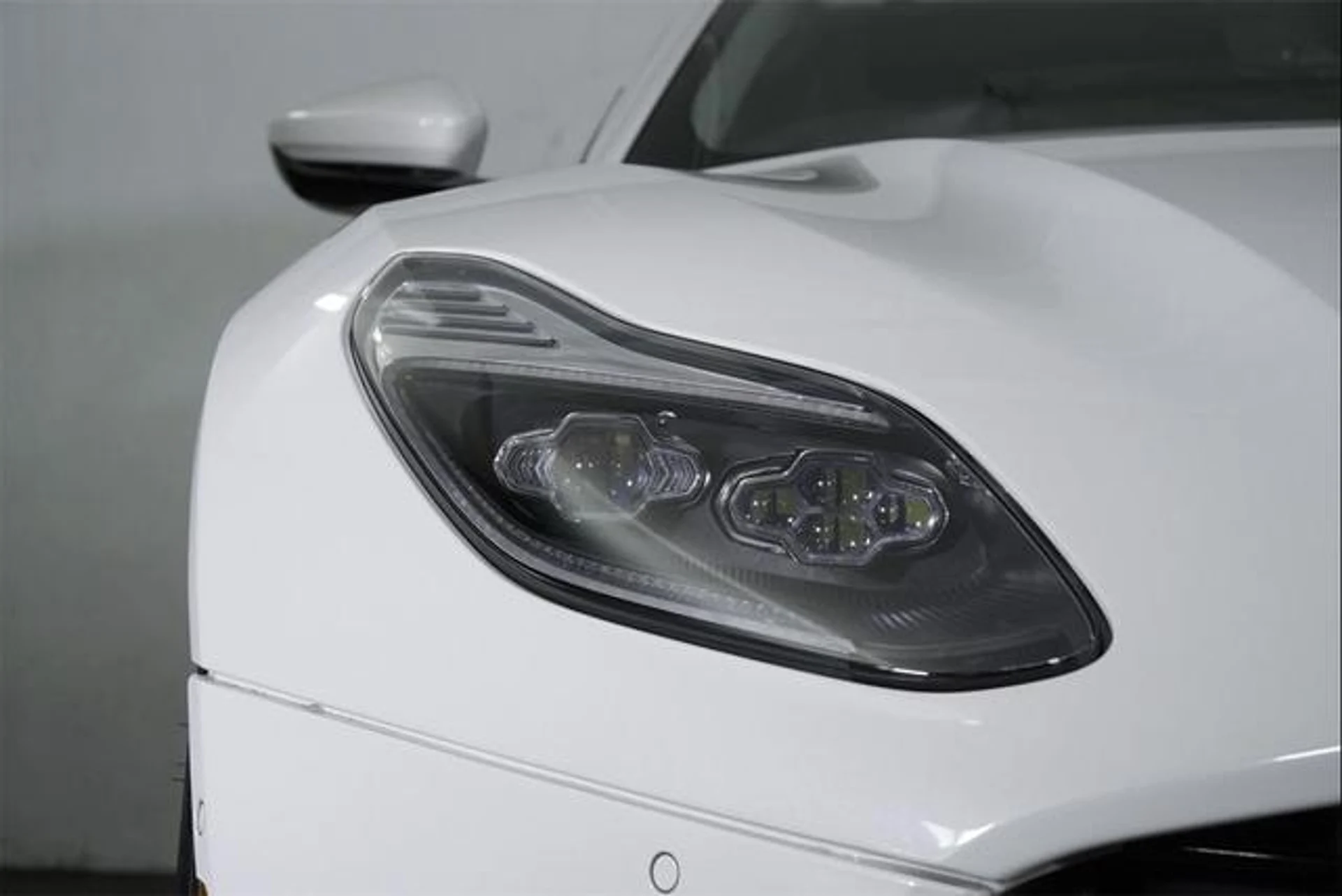 mph014_3542564501_r_KP_500_Fljw_Hrw_Ev_BBCA_rl01zqc_cb380519c8