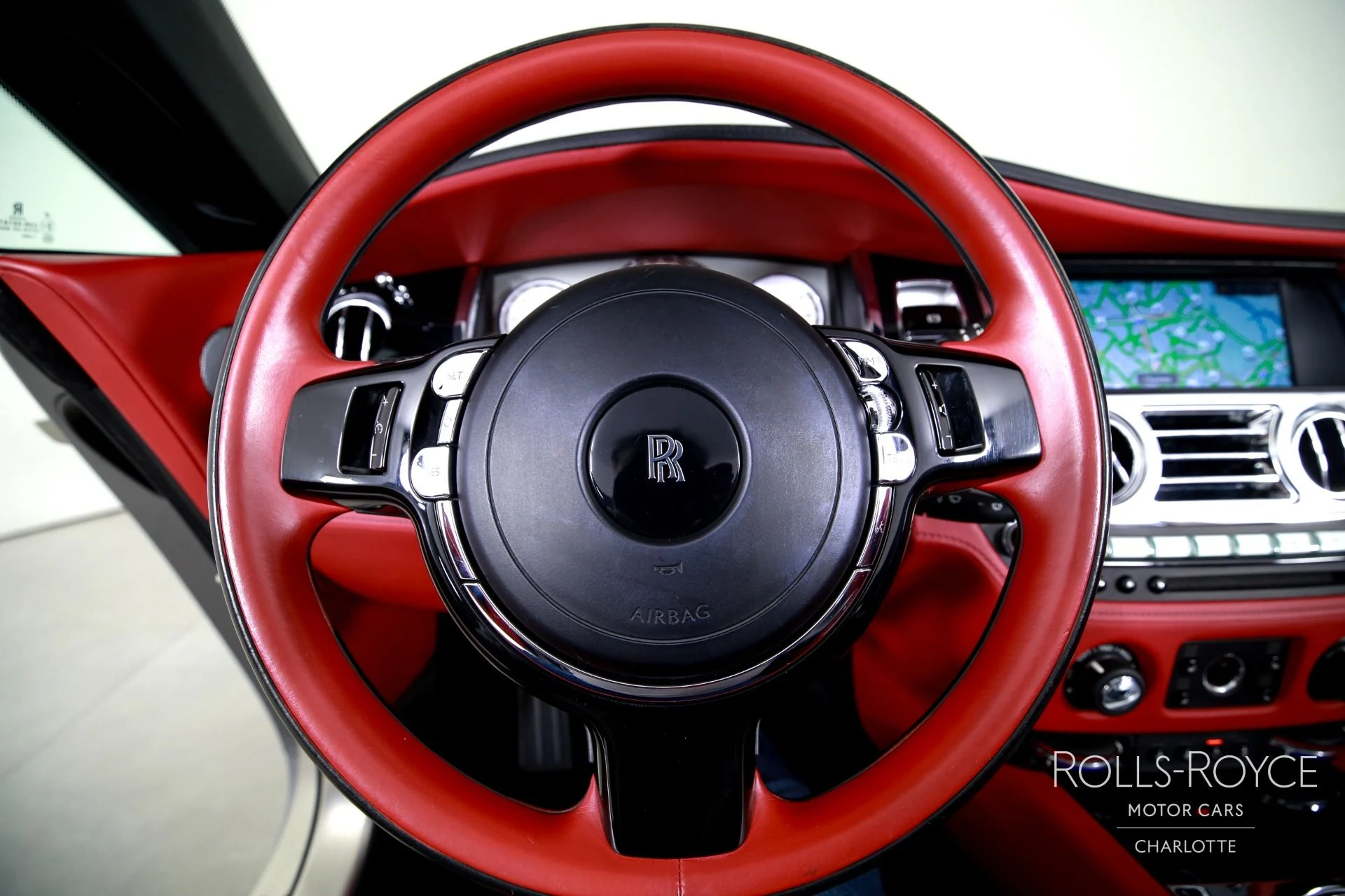 mph014_3544688527_Used_2019_Rolls_Royce_Dawn_1771363105_cbe3bbef92