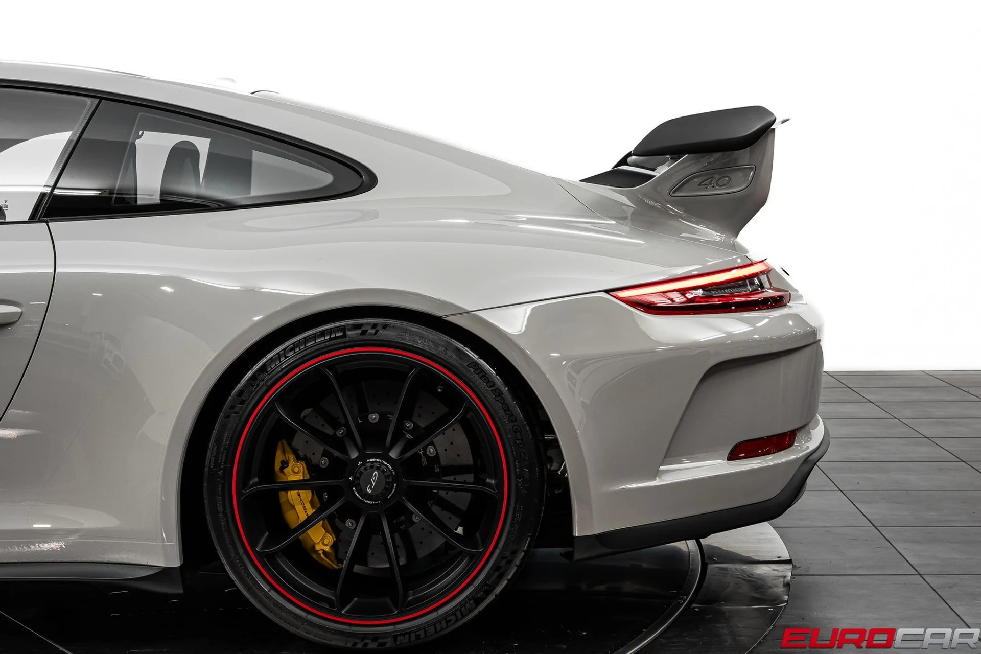 mph014_3546179453_0f49f989_2a94_472d_b2dd_8fc7d78222e9_372401a99e