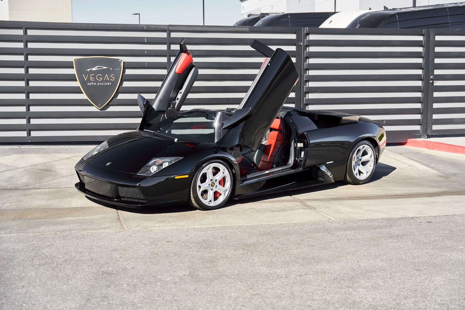 mph014_354710378_Used_2006_Lamborghini_Murcielago_Base_1773347216_cebdba6a3d