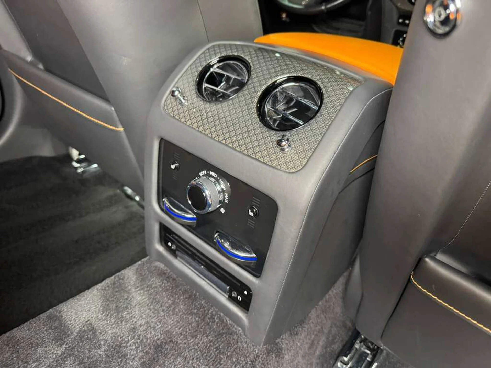 mph014_3548311704_fc5e6381a4fd62075cc5db53893c36ea_f26dcf22c7