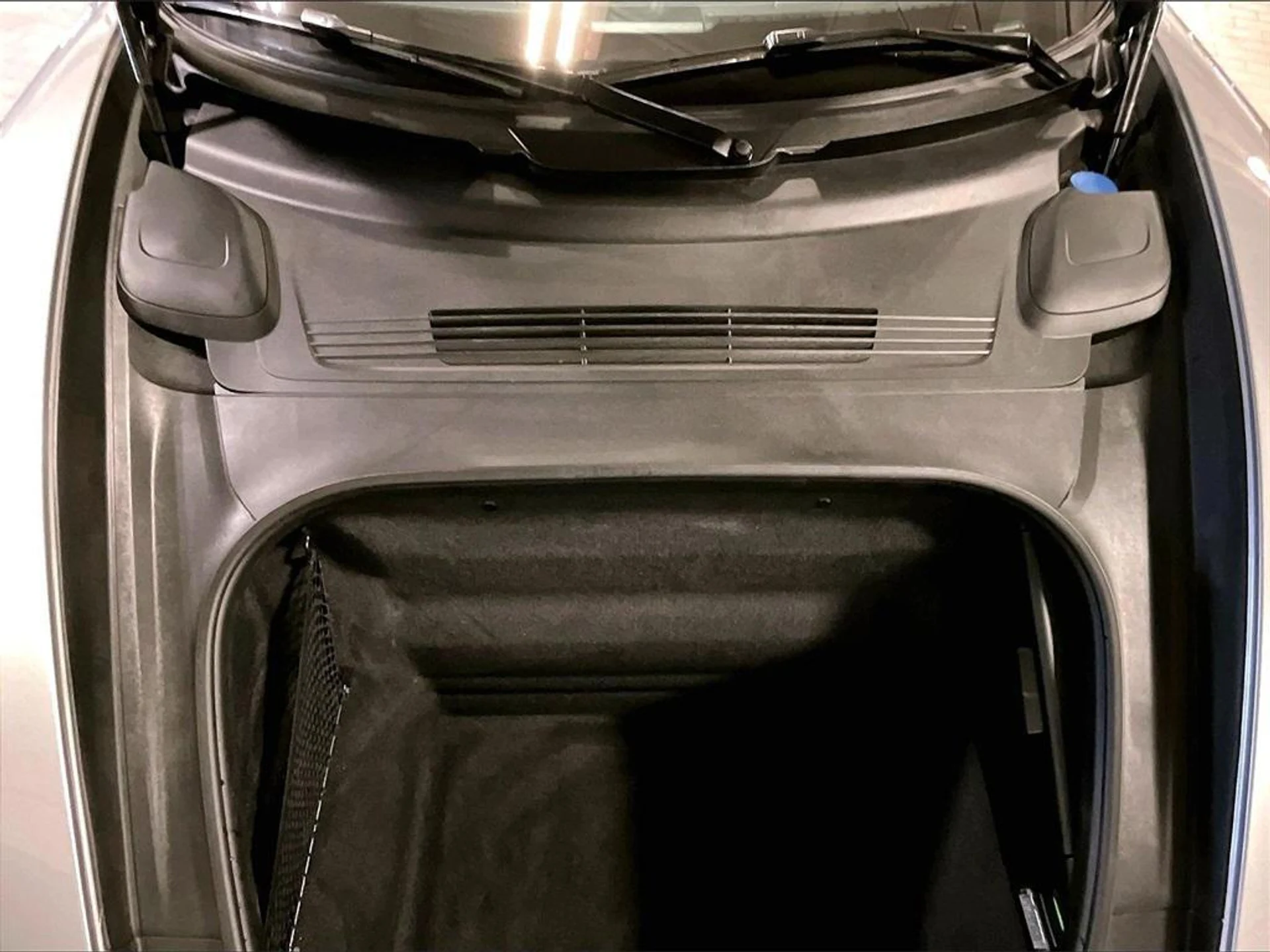 mph014_354839485_A_Tf1_W_Fog9_H_Of_L_Rt_F_Mr_Ak_CV_Ld_Wb_Y_43a933db8f