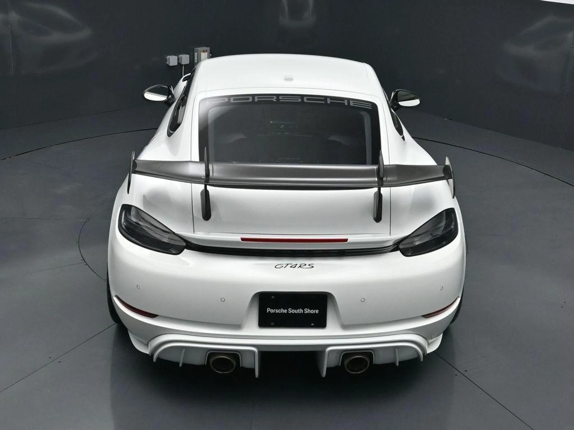 mph014_355256369_Iyqy_CBIKR_04_M_Fvclsfuij_GI_3z_BM_c4d9a73da7