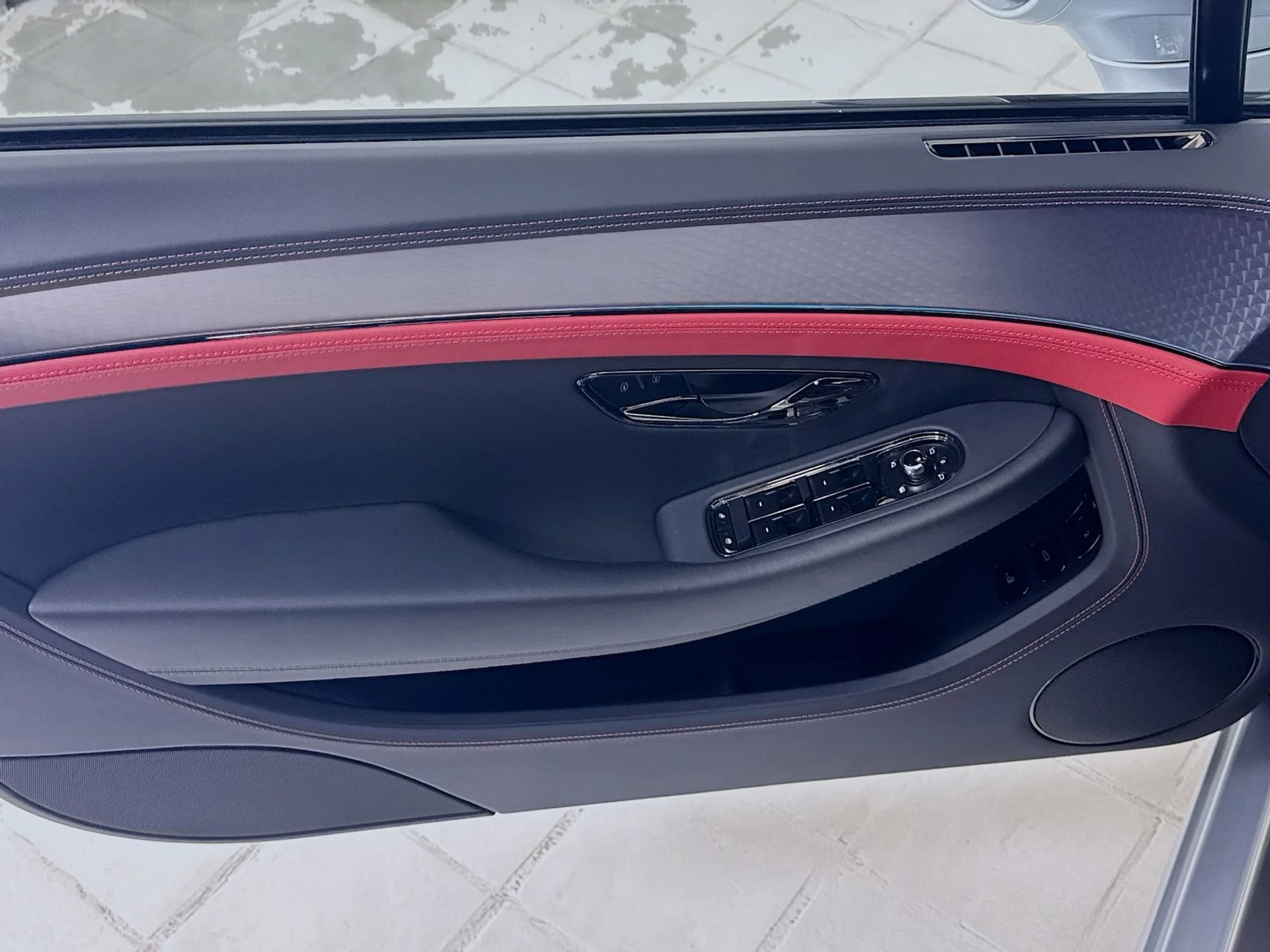 mph014_3552922303_11fae7bf282f041d757ea581b8985bc8x_21fb91872c