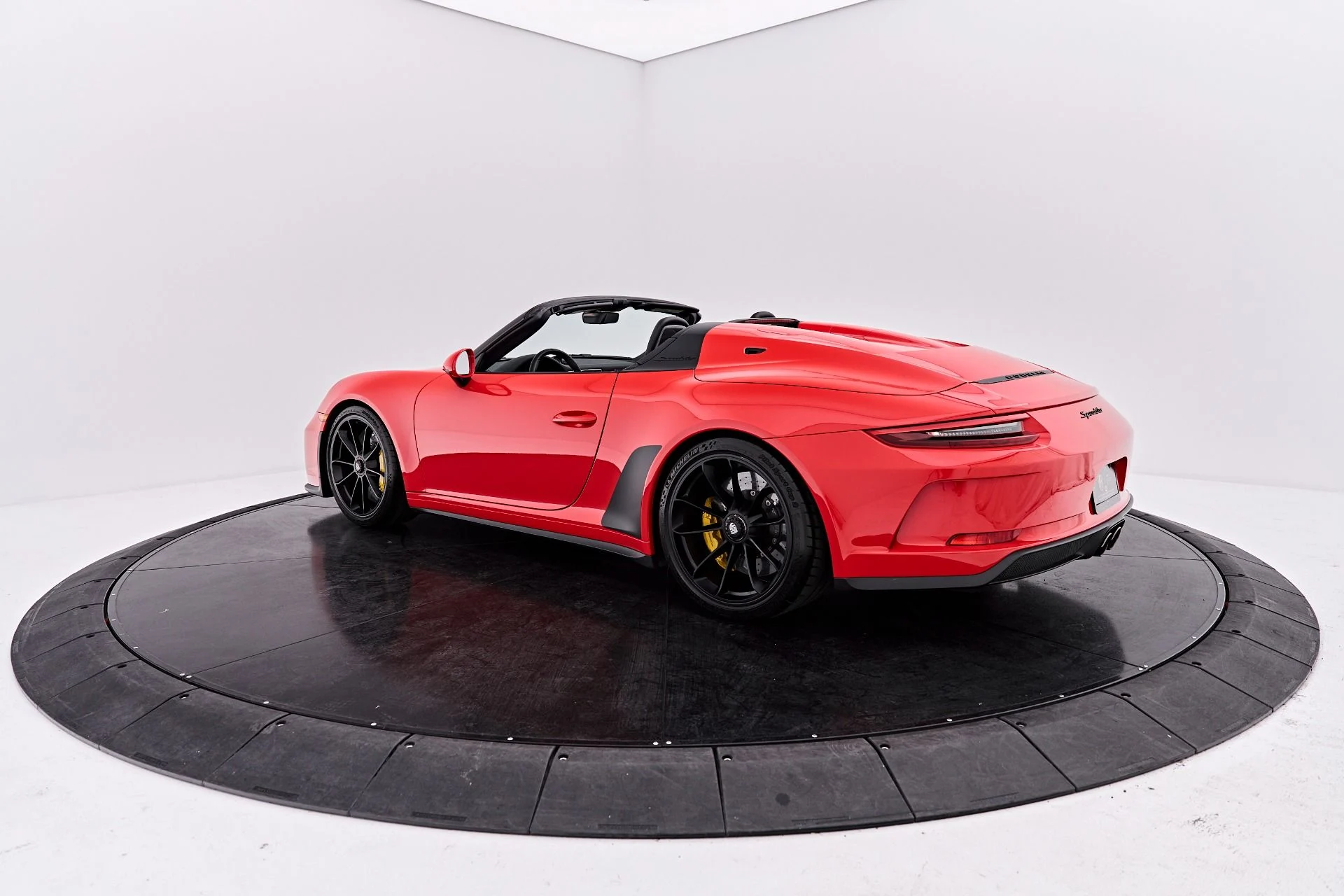 mph014_3553288706_Used_2019_Porsche_911_Speedster_1791997592_c003ac0d8d