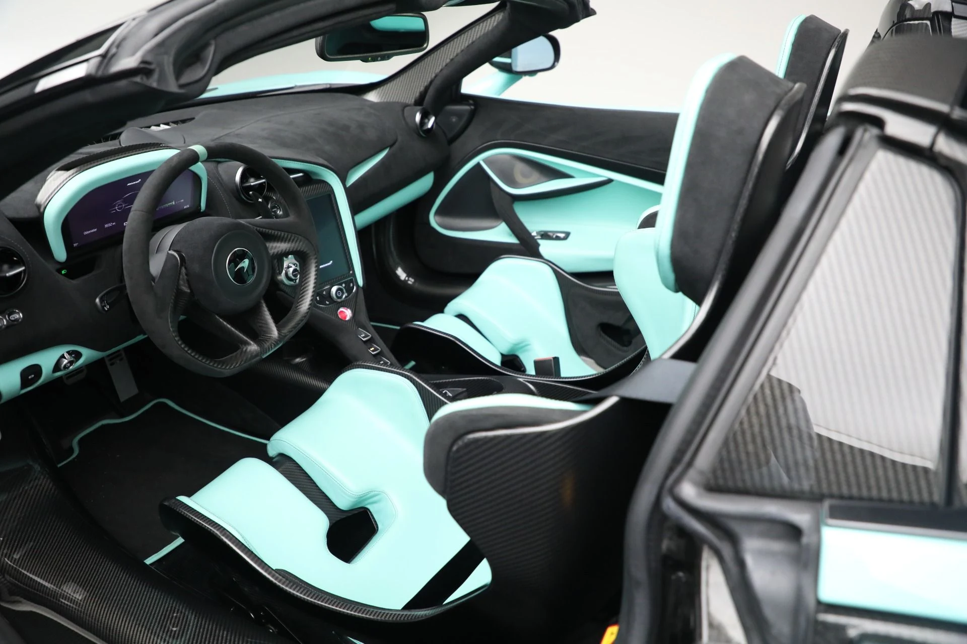 mph014_3560547151_Used_2022_Mc_Laren_765_LT_Spider_9b1c041d17