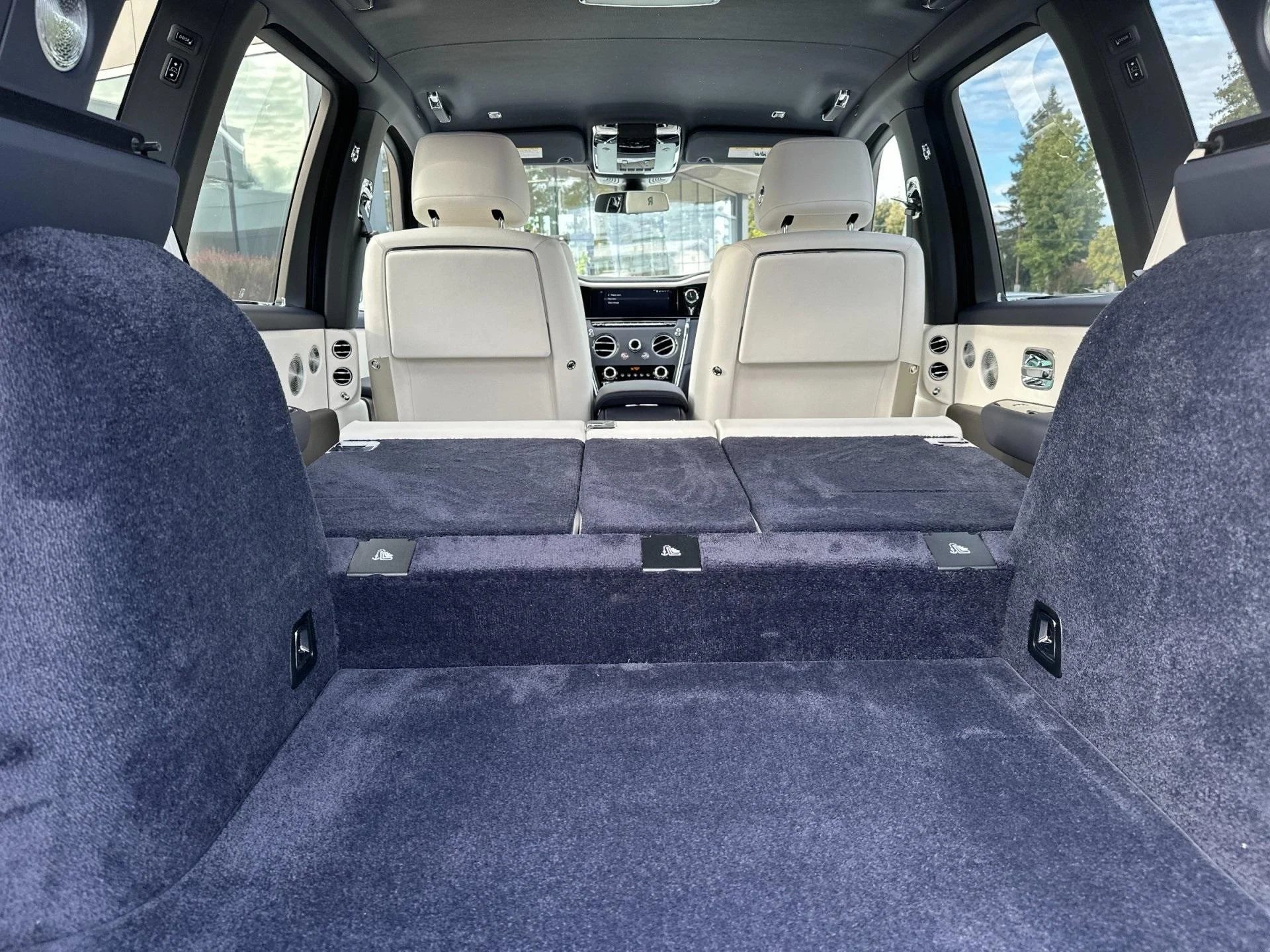 mph014_3586795481_New_2026_Rolls_Royce_Cullinan_1759336352_107554dc66