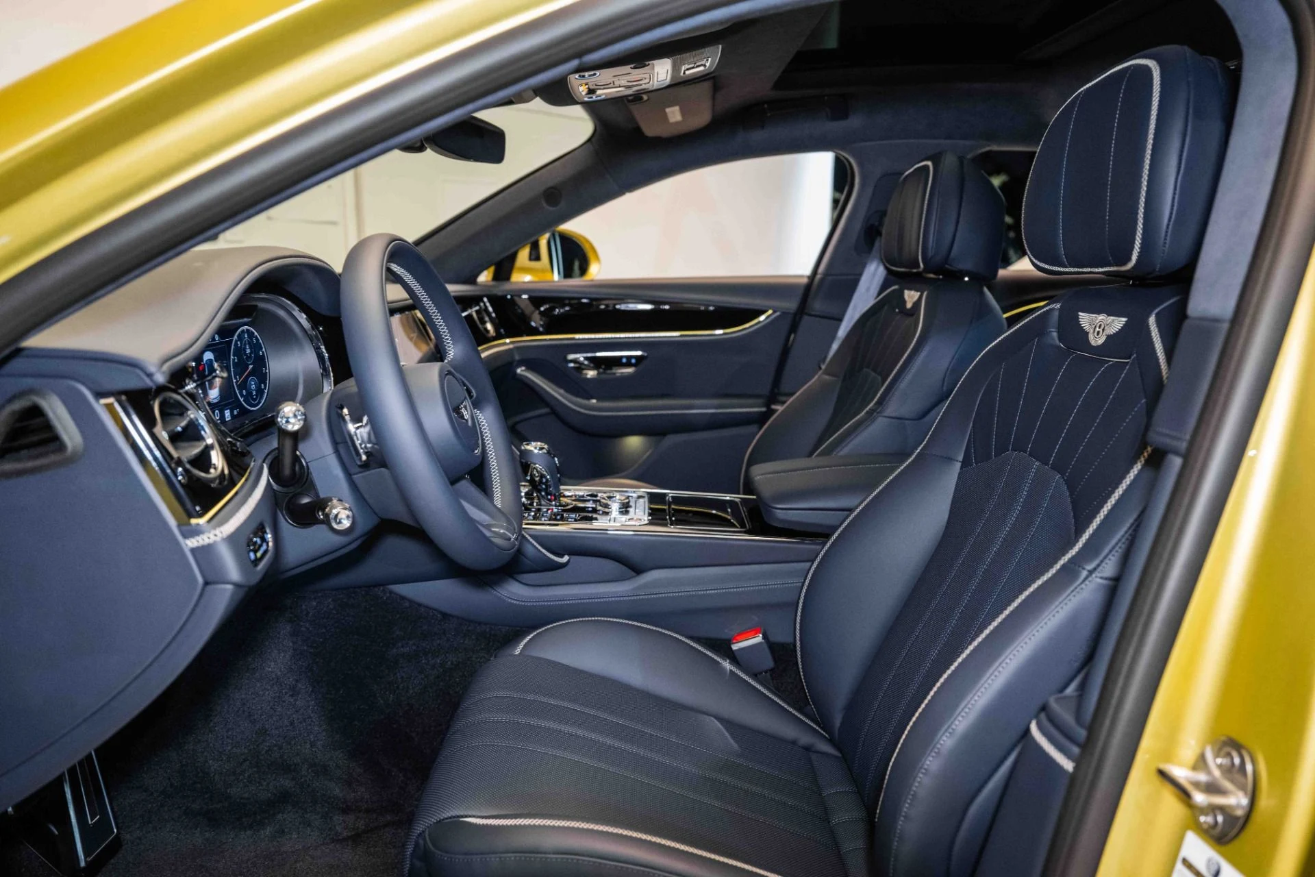 mph014_3590534398_Used_2024_Bentley_Flying_Spur_Edition_8_1721508195_21ccf8d255