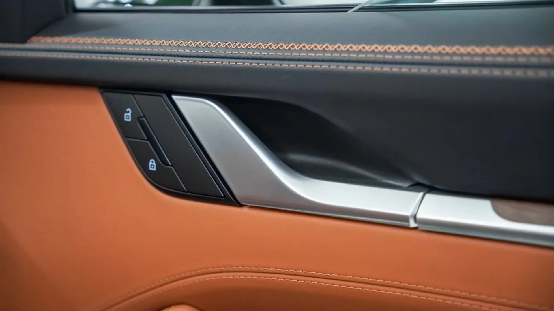 mph014_3598623525_9c0a5dc58c3f64461722fde840d05285x_7bc6665dfb