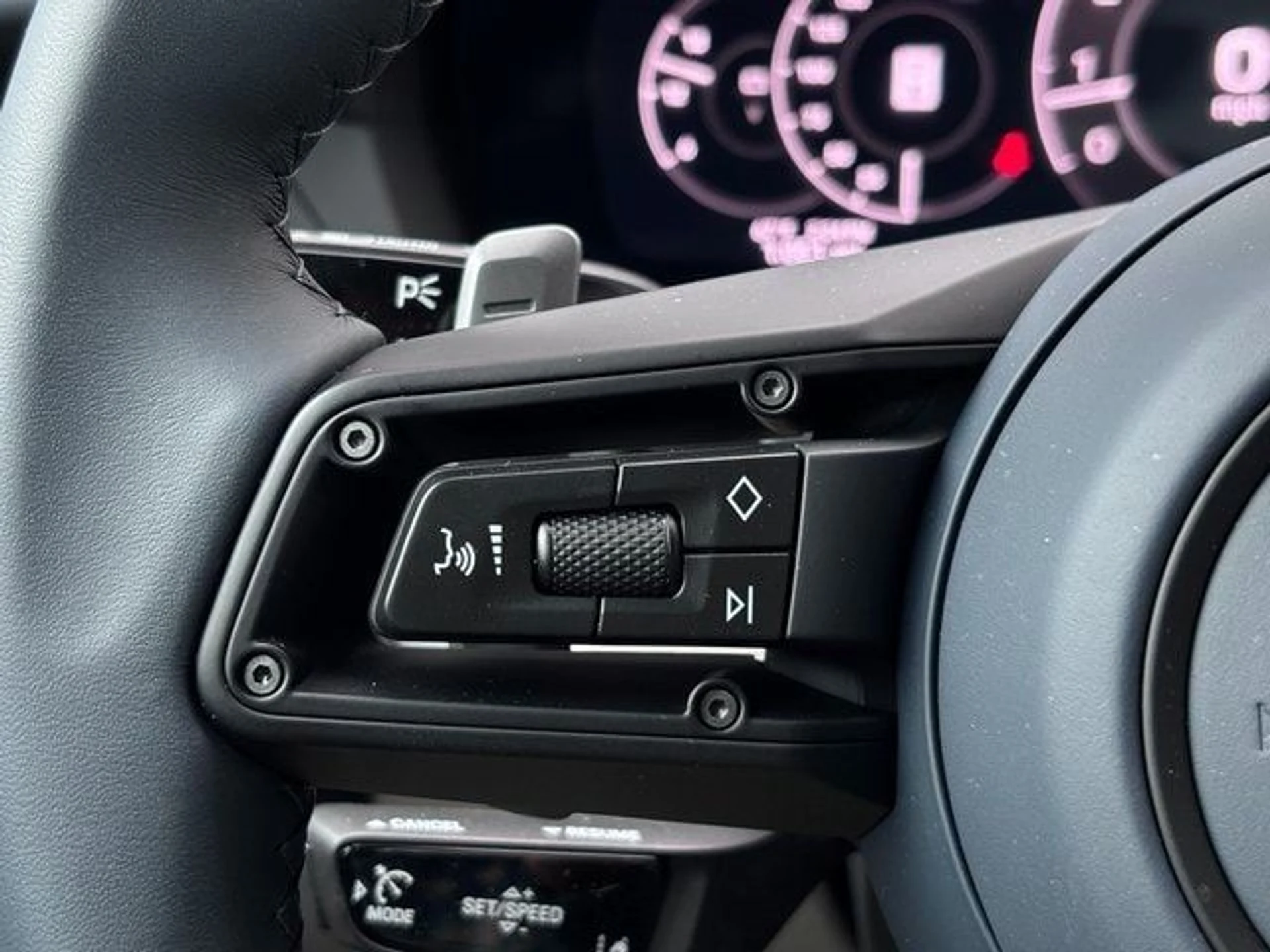 mph014_3599315219_53558ec374a7445d4d56df2835fb7e94x_1ff9764bca