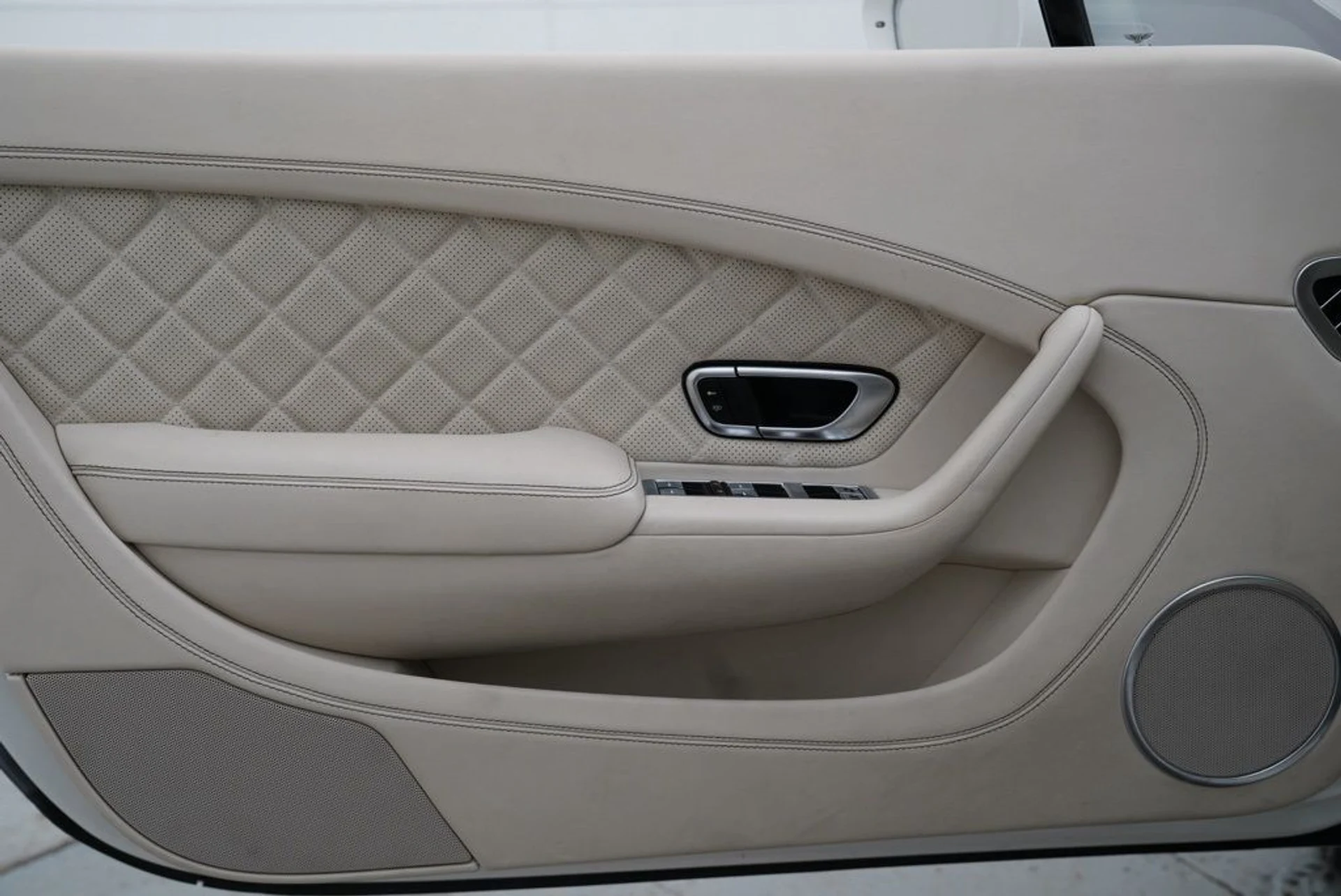 mph014_3605740513_sf5ez8lmy6ays83nz3gke7vdd4q1_40e68e7a93