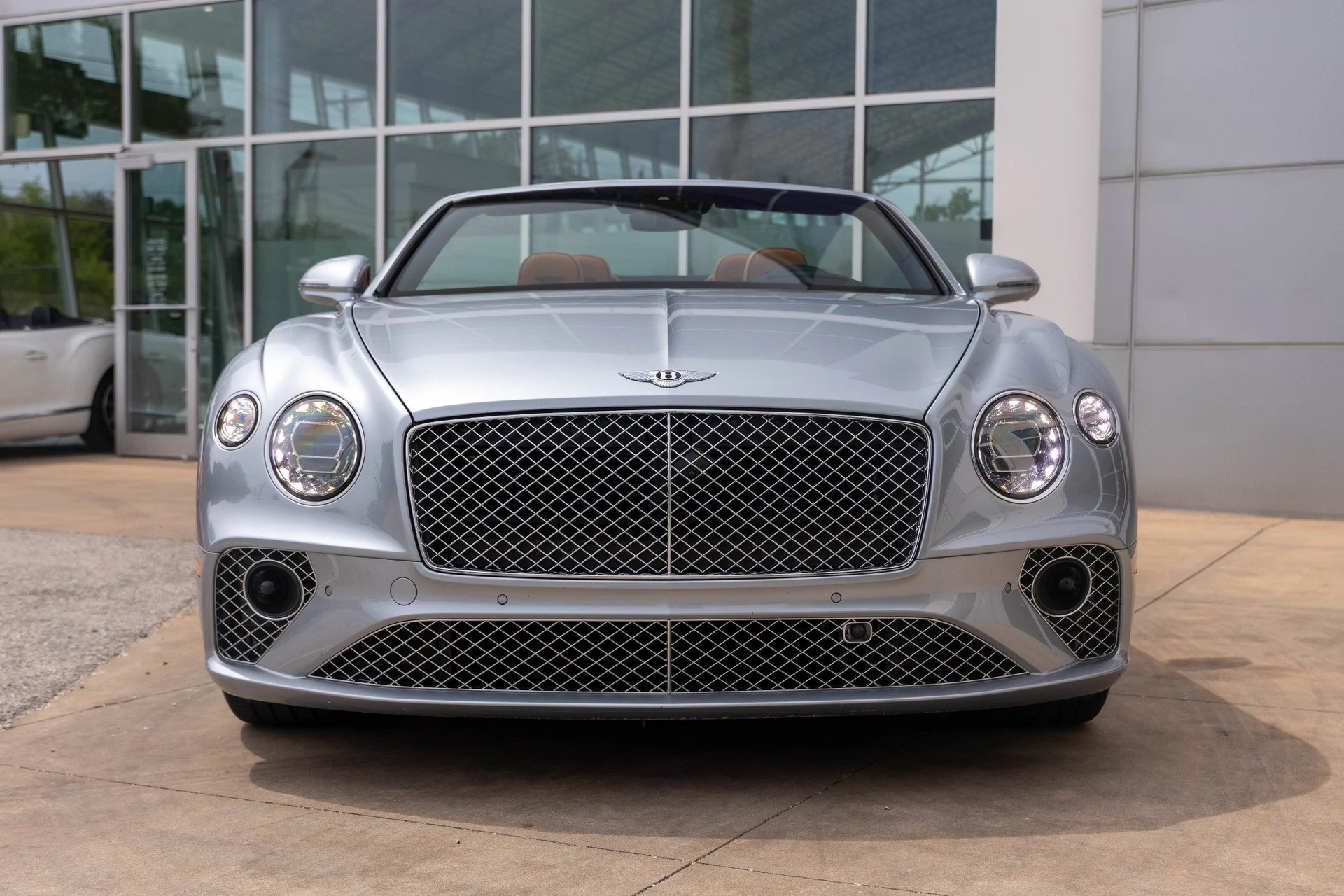 mph014_3613019244_Hi_Tech_Luxury_Imports_LLC_SCBDG_4_ZG_5_PC_006635_image_14_b352238211