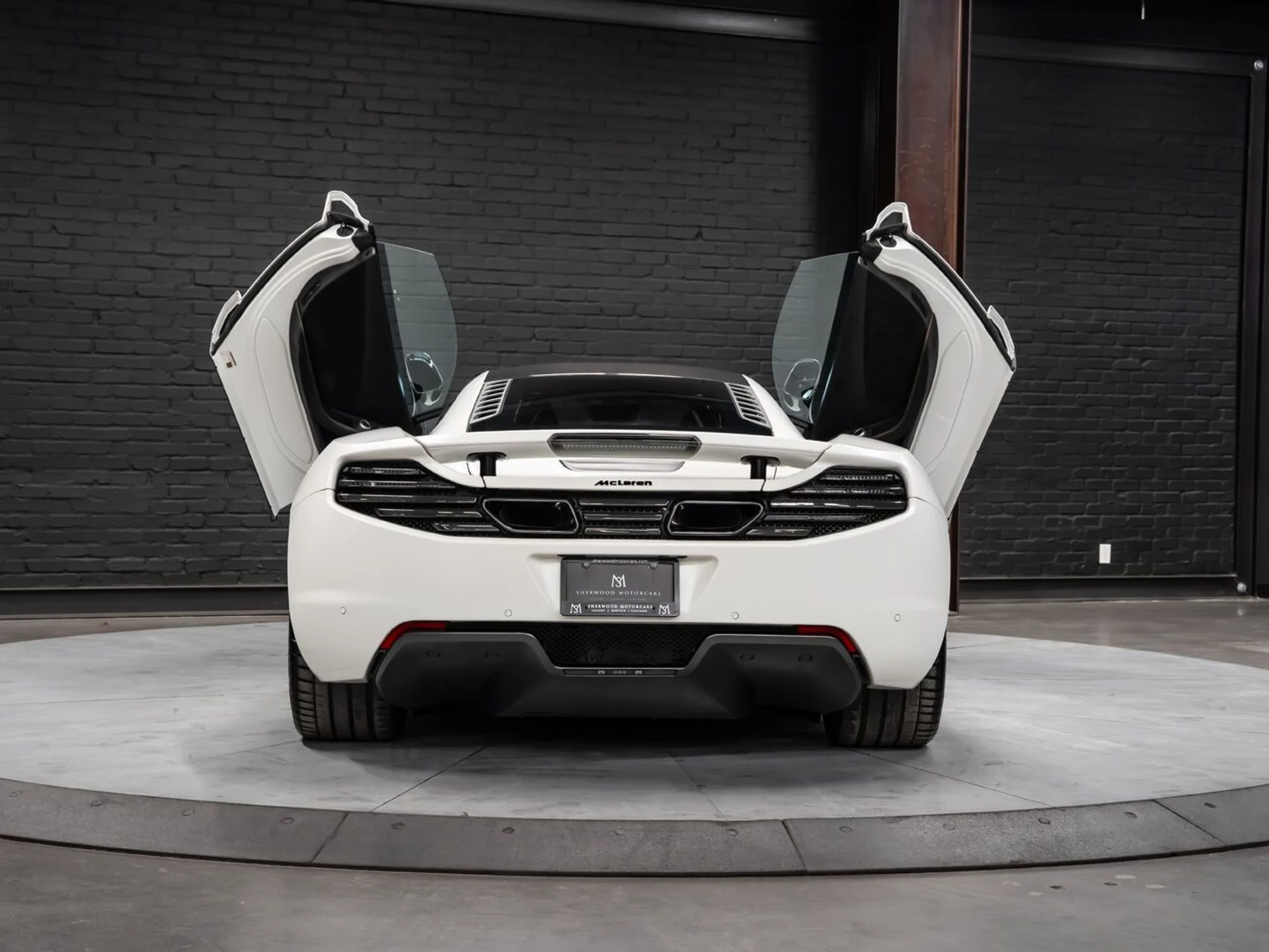 mph014_3620118075_mclaren_mp4_12c_2012_1b14a705fd