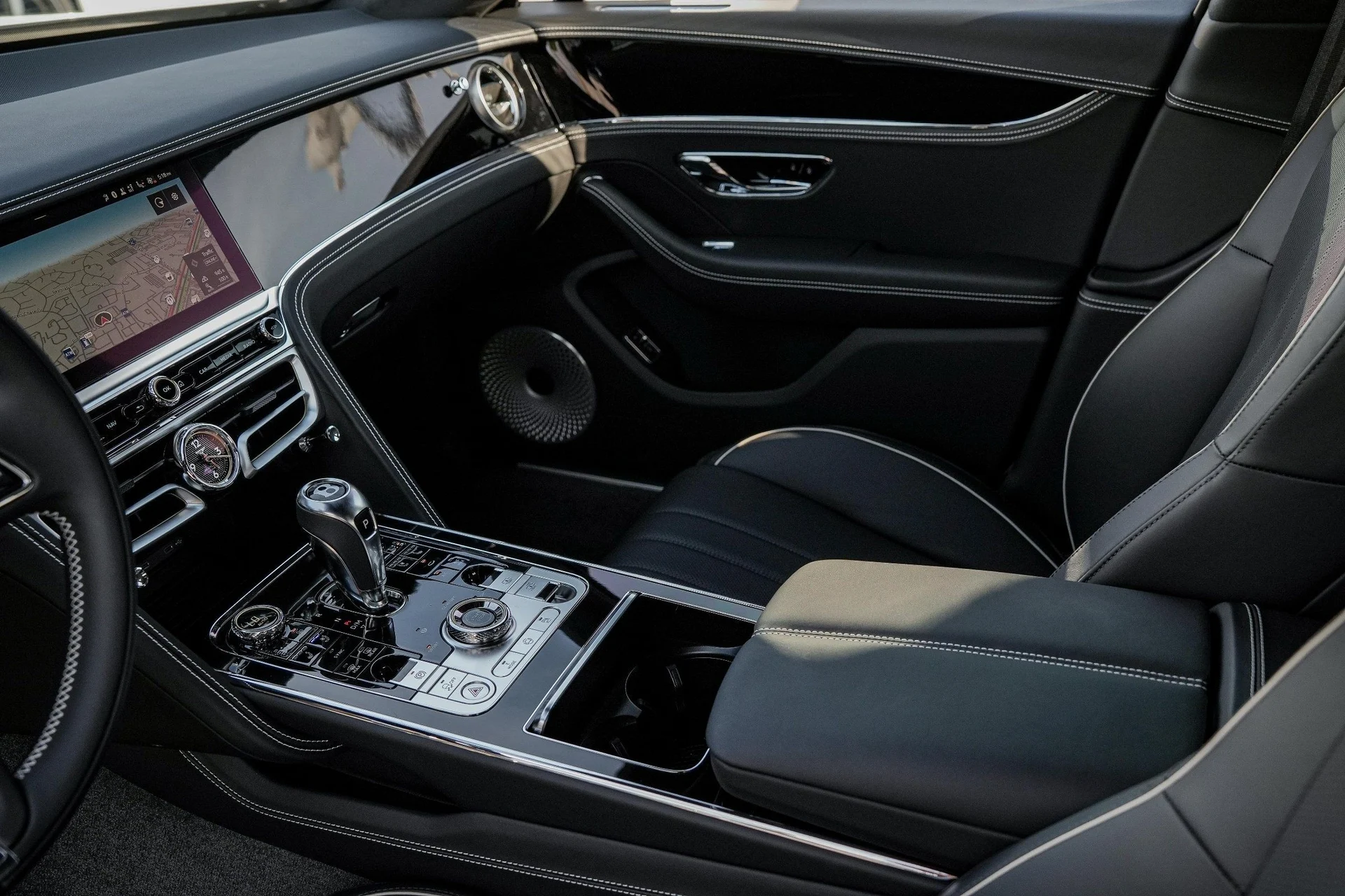 mph014_3622659644_Hi_Tech_Luxury_Imports_LLC_SCBBP_6_ZG_7_TC_024549_image_14_6a09641454