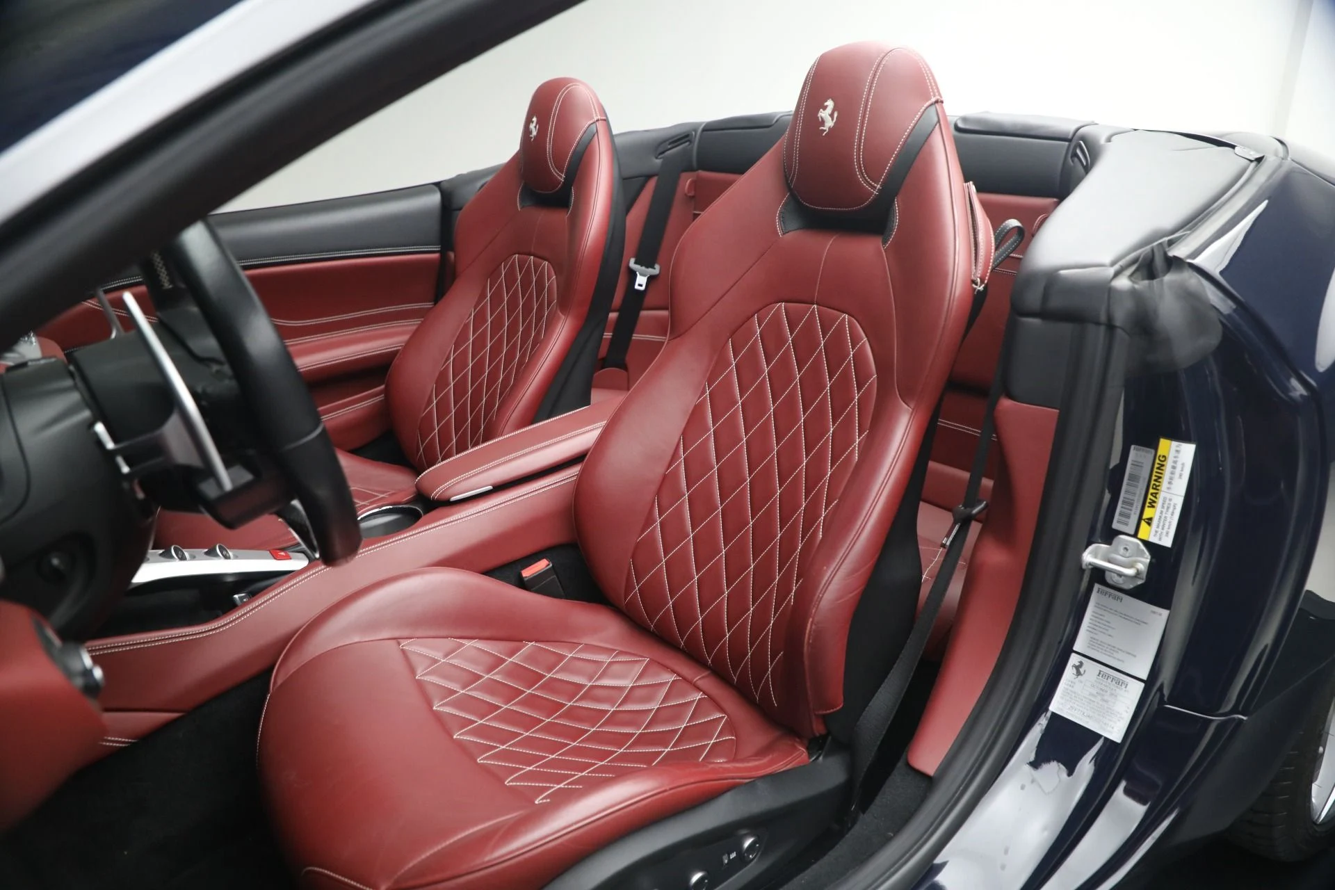 mph014_3626067271_Used_2016_Ferrari_California_T_1779313485_8c1ccd2791