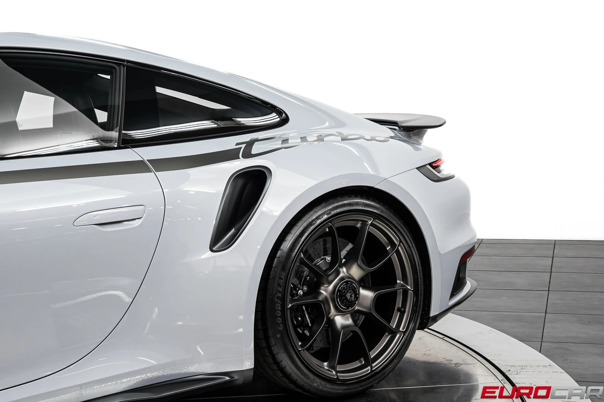 mph014_363162849_96ca6316_eb05_482c_81e2_ae35486ee425_aee64eb80a