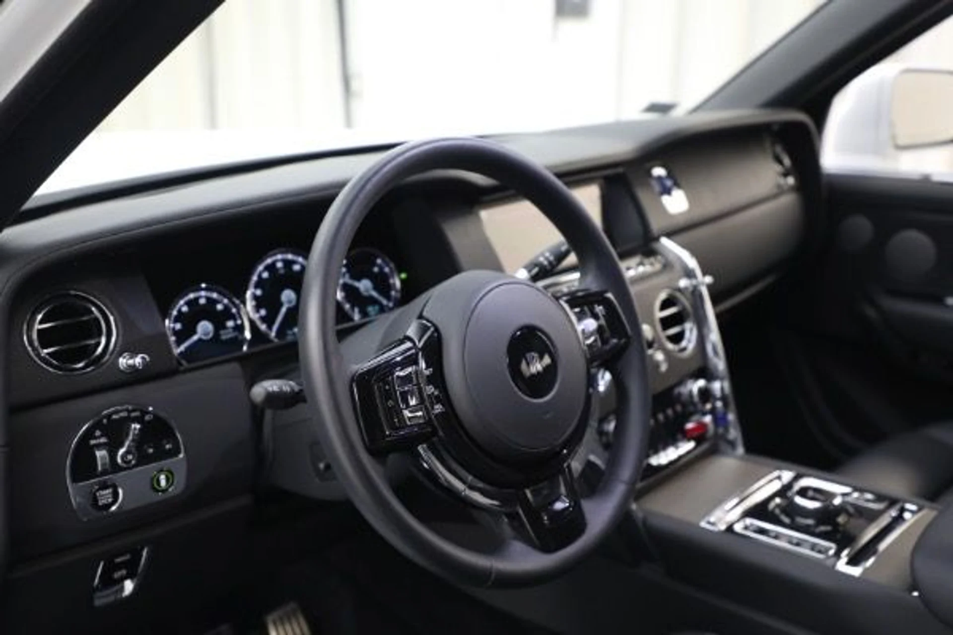 mph014_3632209845_Used_2022_Rolls_Royce_Cullinan_3bd9ec692c
