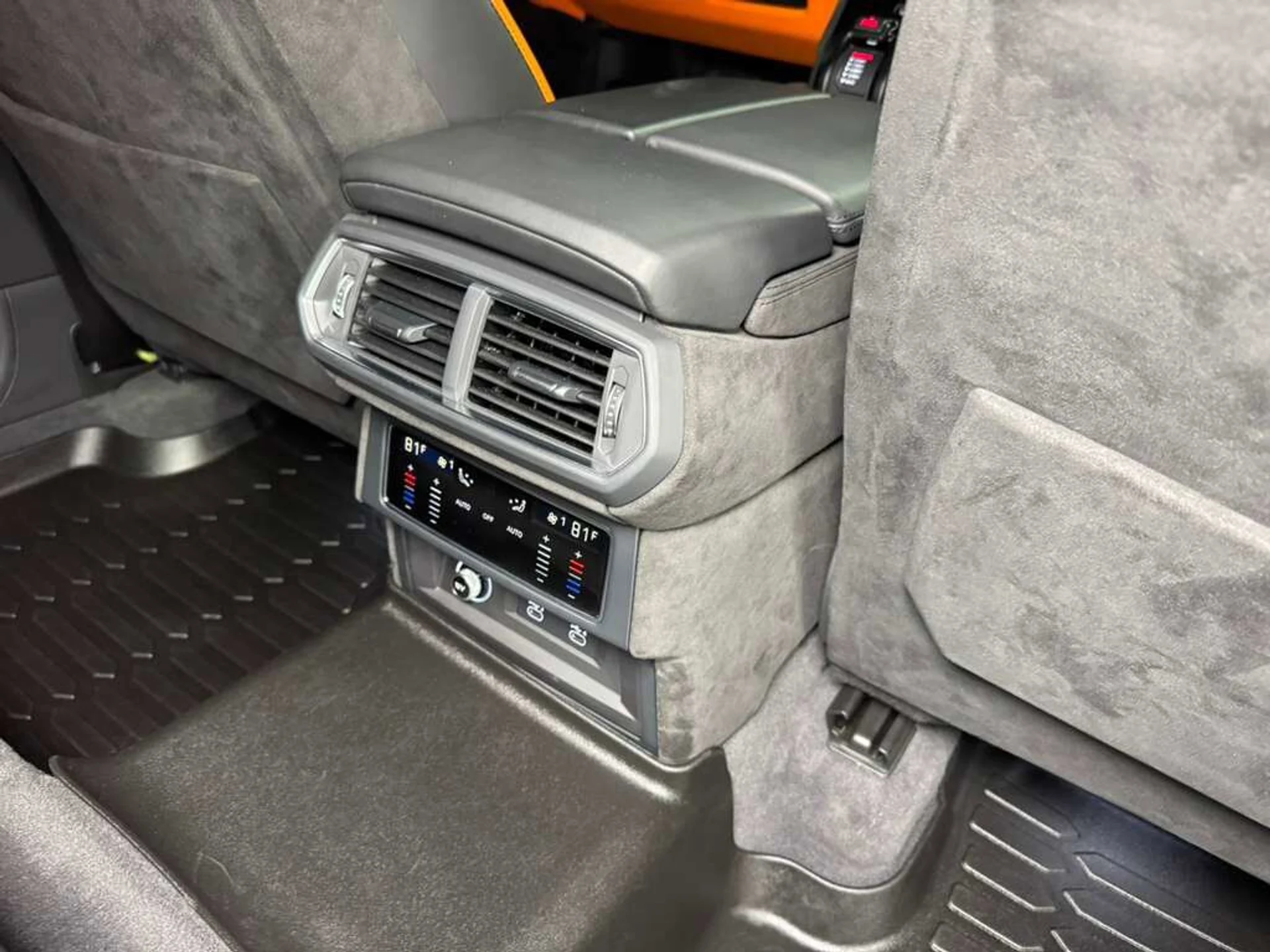 mph014_3643775406_39e1880bc0f259dfd1701d6d3fc0755b_194f2414c6