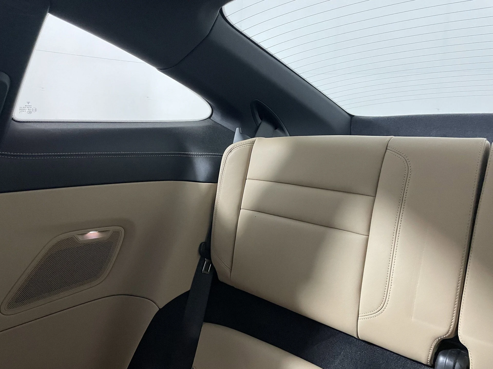 mph014_3644589028_c7cfcf123fa6f6e48d7fe801e546bc6dx_e4fbbc91c9