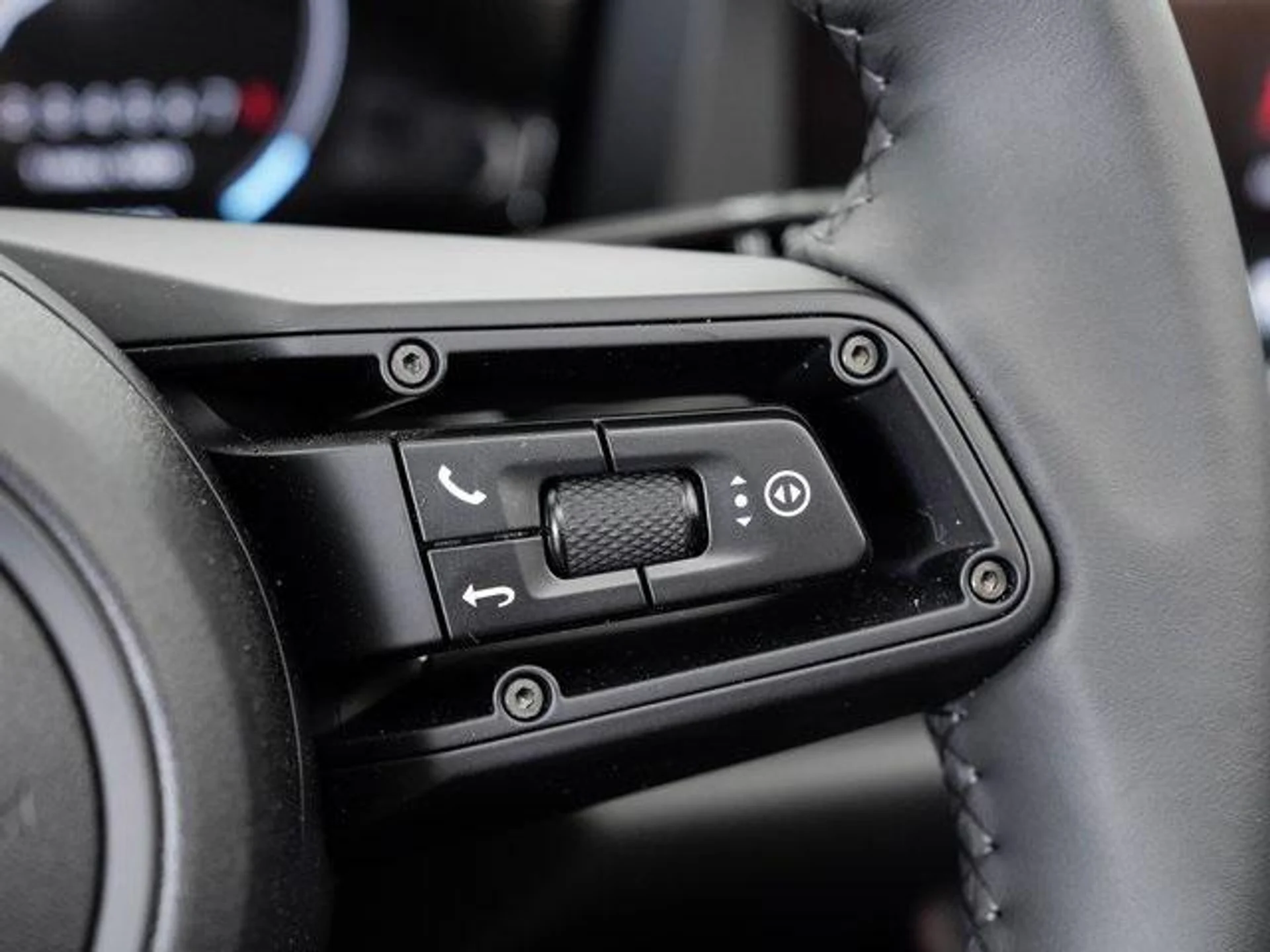 mph014_365032672_Vo5_DA_5_Qujmf67_Nx_S4_Mt_G_Glh_Z6ho_d469b21fc8