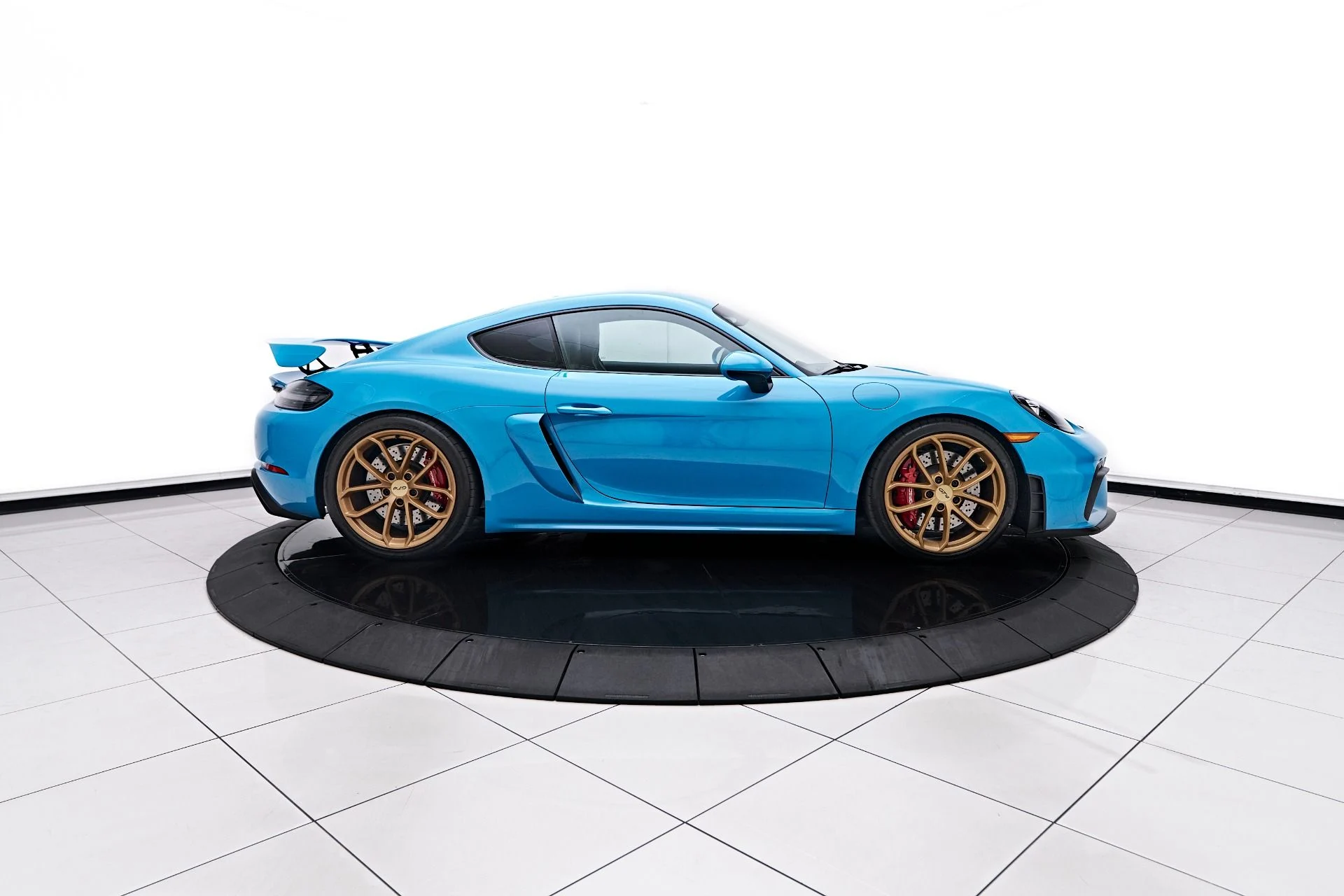 mph014_3654257797_Used_2021_Porsche_718_Cayman_GT_4_1753215060_f8a2cfb483