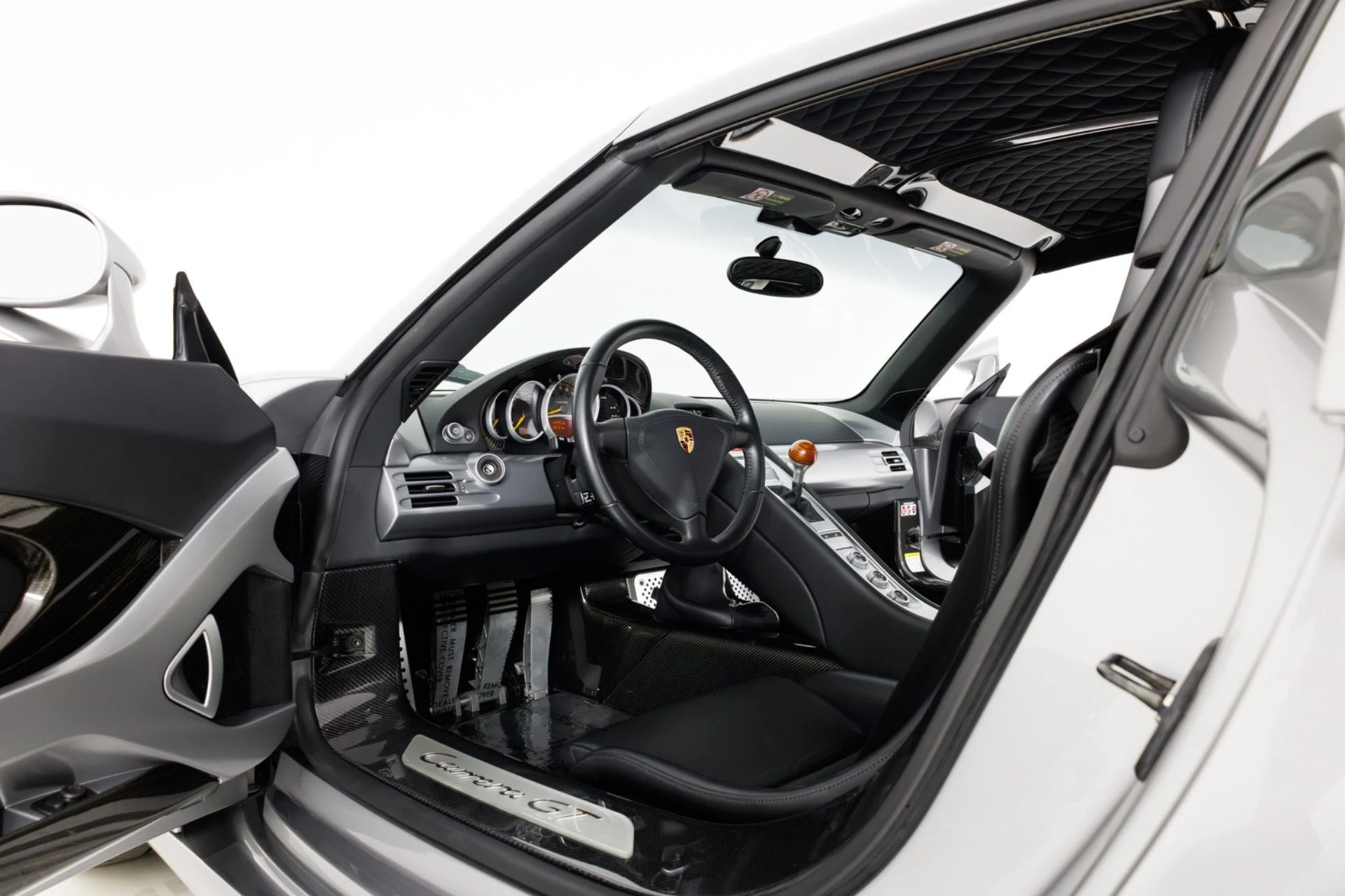 mph014_3654602446_Used_2004_Porsche_Carrera_GT_1780433564_a772269b24