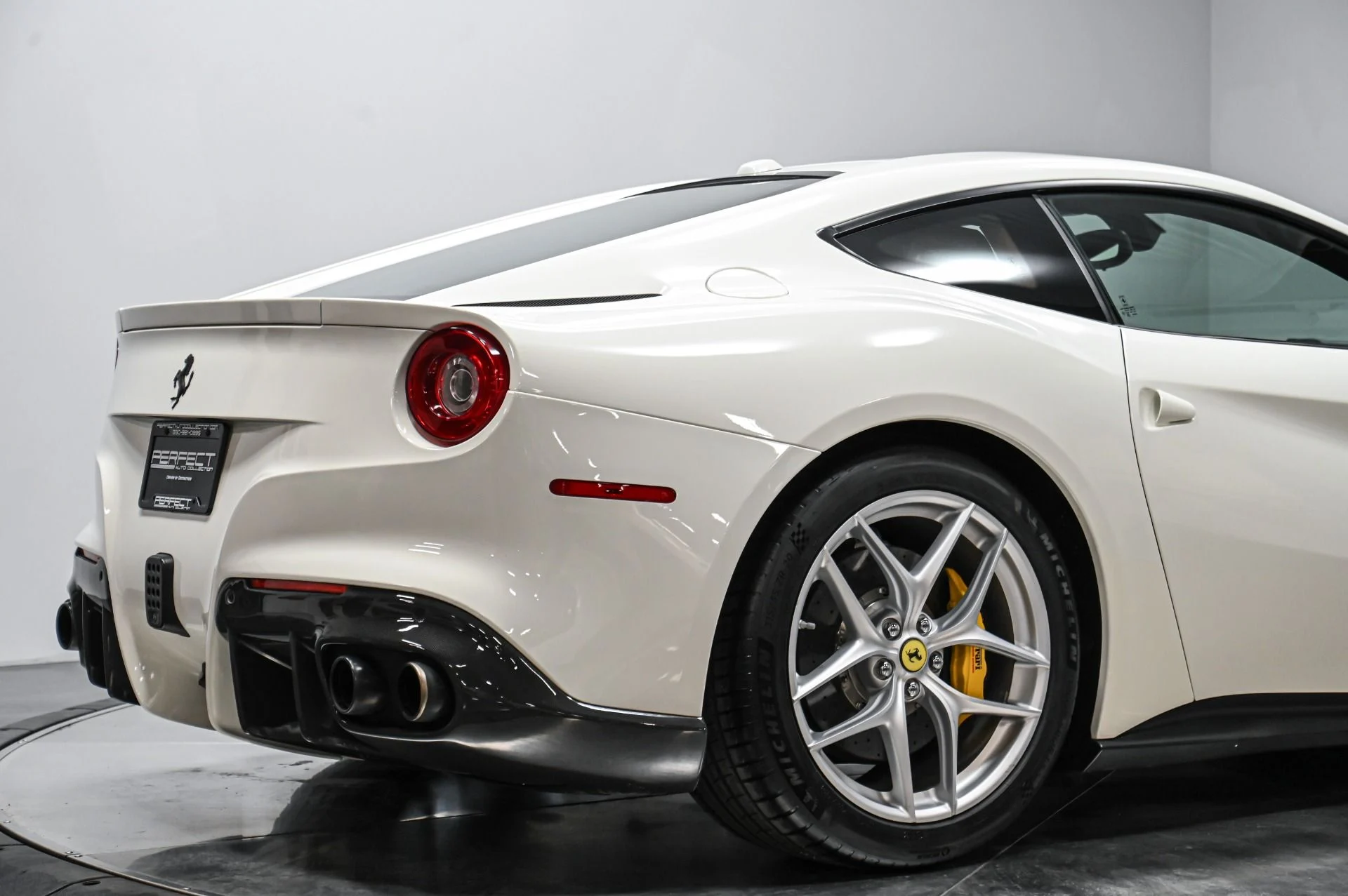 mph014_3659839074_Used_2015_Ferrari_F12_Berlinetta_1770858306_f827c38608